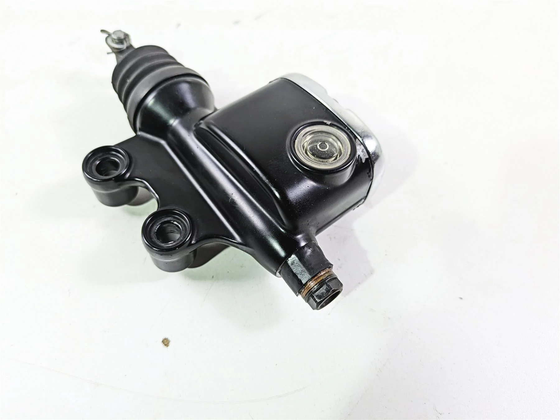 2011 Harley Touring FLHTCUSE CVO E-Glide Rear Brake Master Cylinder 46459-08B - Image 10
