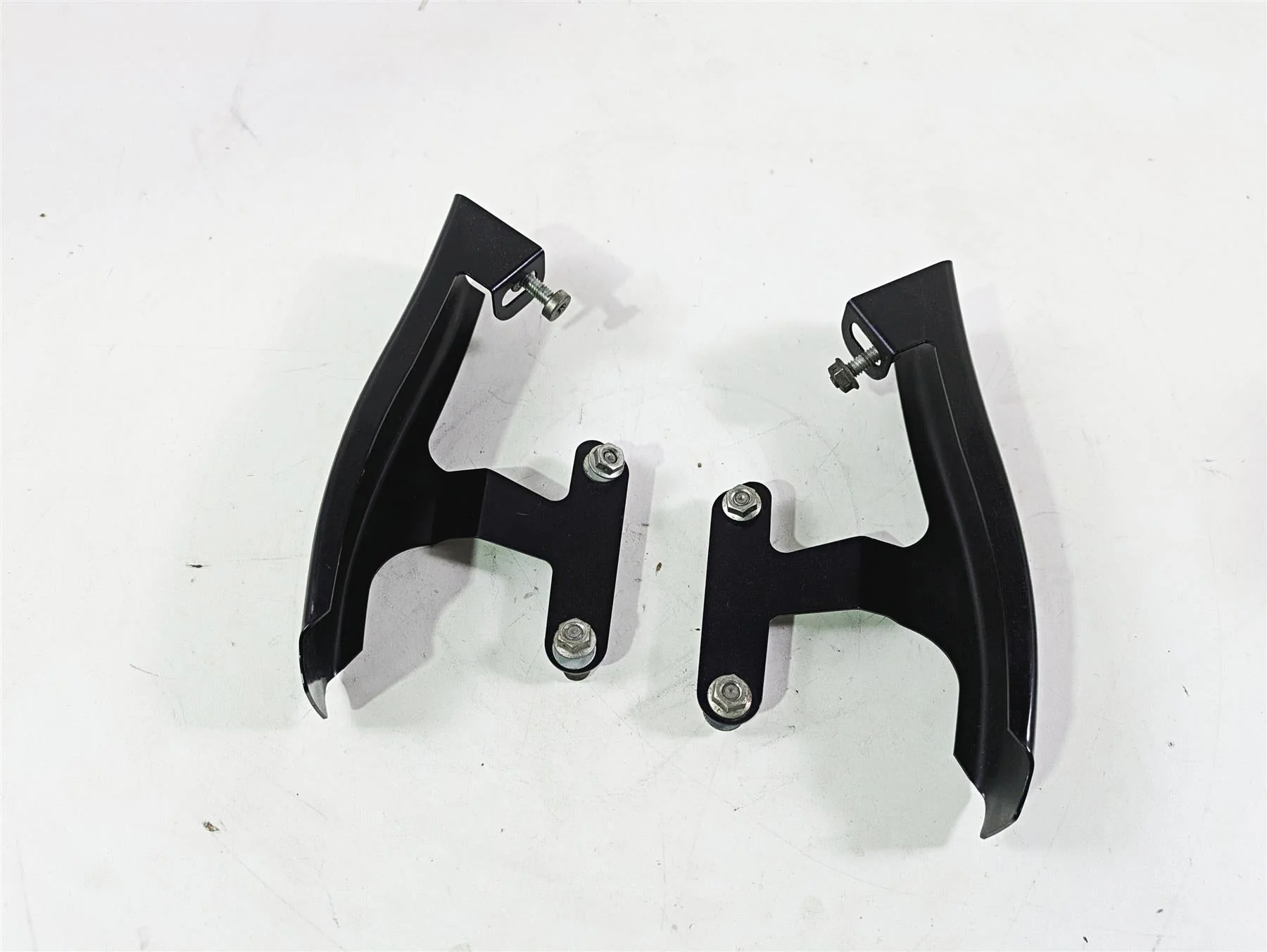 2011 Harley Touring FLHTCUSE CVO E-Glide Rear Fender Filler Strip 90200379CJL - Image 3