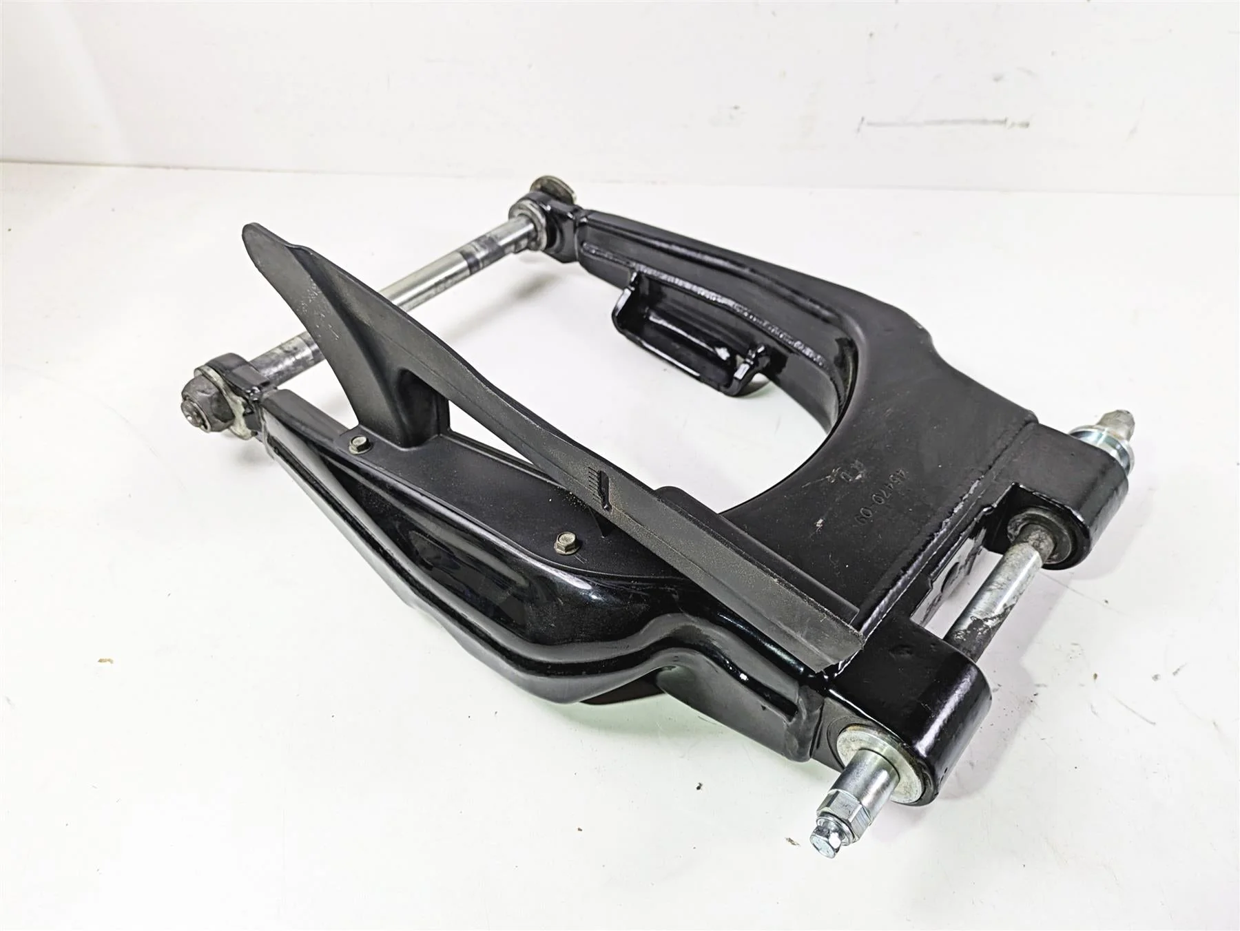 2011 Harley Touring FLHTCUSE CVO E-Glide Rear Swing Arm Swingarm 47549-09A - Image 12
