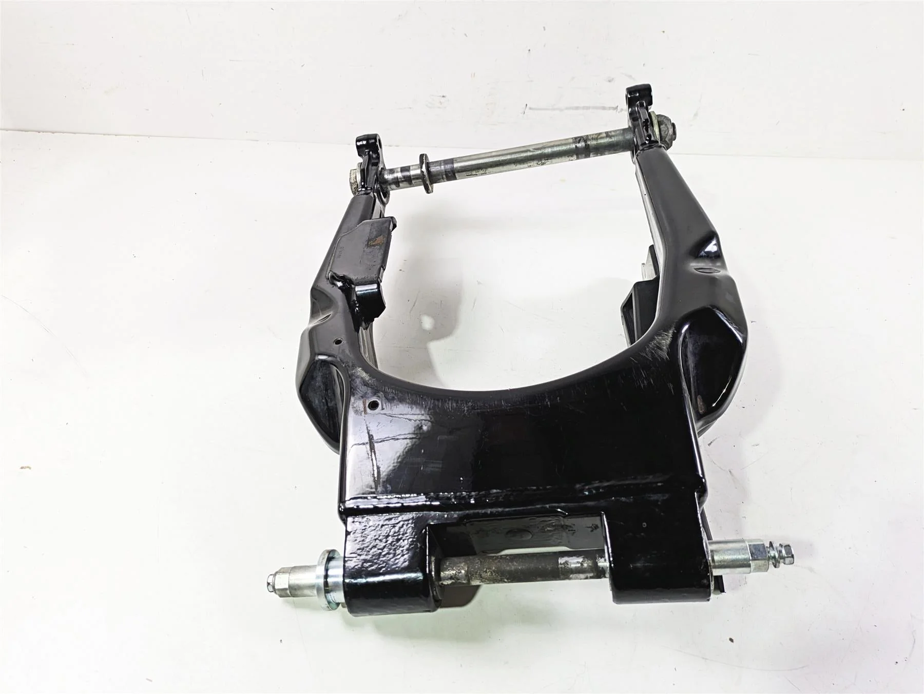2011 Harley Touring FLHTCUSE CVO E-Glide Rear Swing Arm Swingarm 47549-09A - Image 2