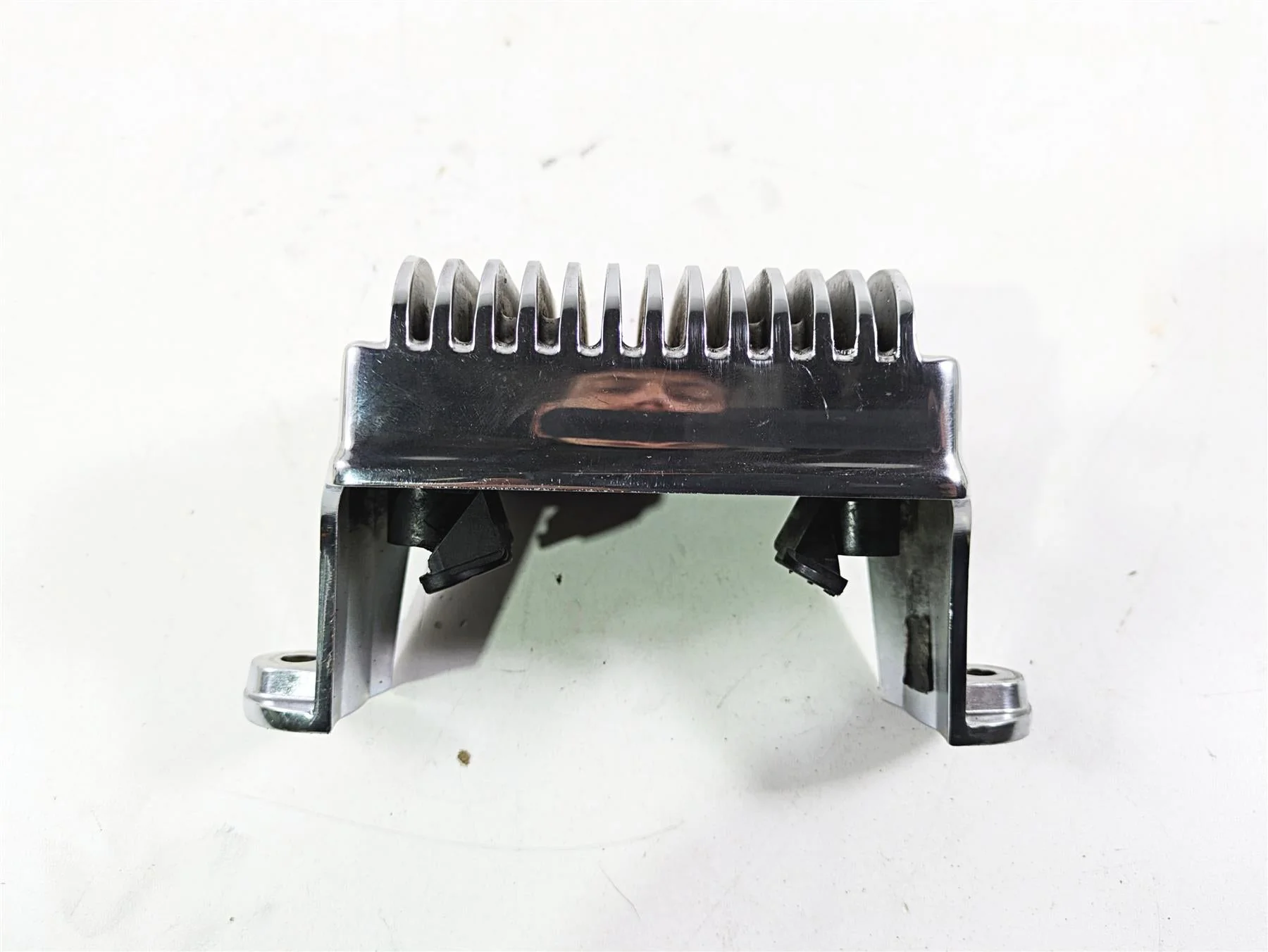 2011 Harley Touring FLHTCUSE CVO E-Glide Rectifier Voltage Regulator 74622-09 - Image 6