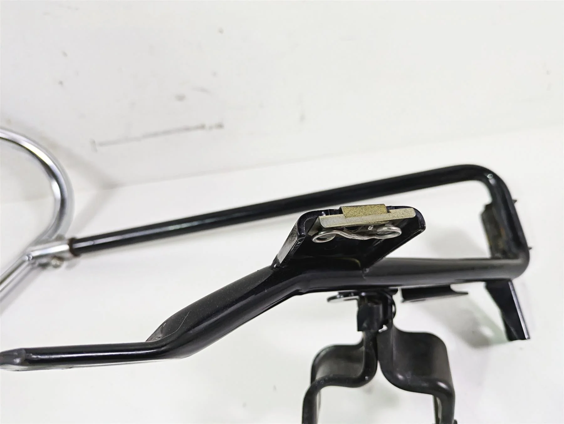 2011 Harley Touring FLHTCUSE CVO E-Glide Saddlebag Guard Rail Holders 49187-09 - Image 7