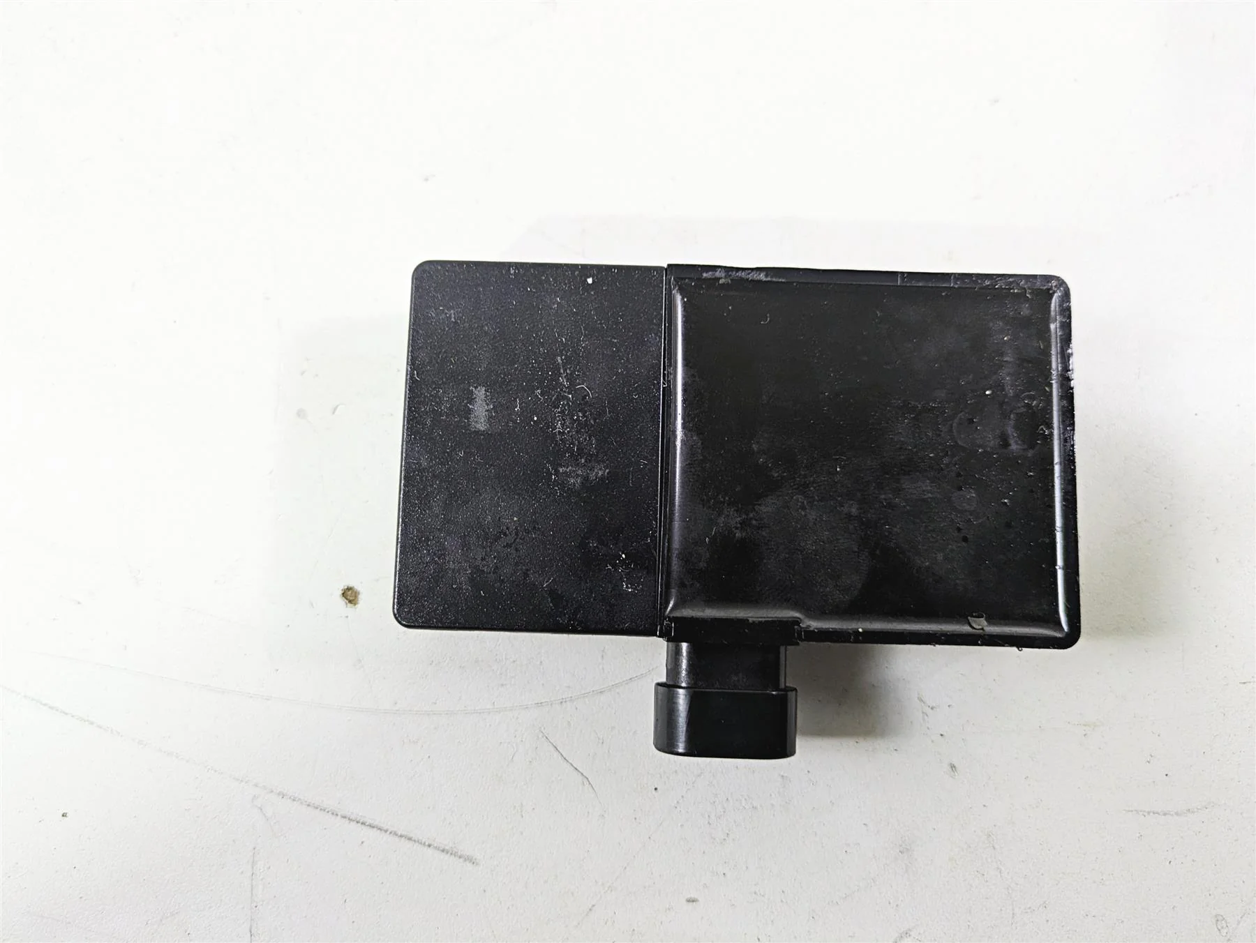 2011 Harley Touring FLHTCUSE CVO E-Glide Siren Alarm Box 68970-06 - Image 7