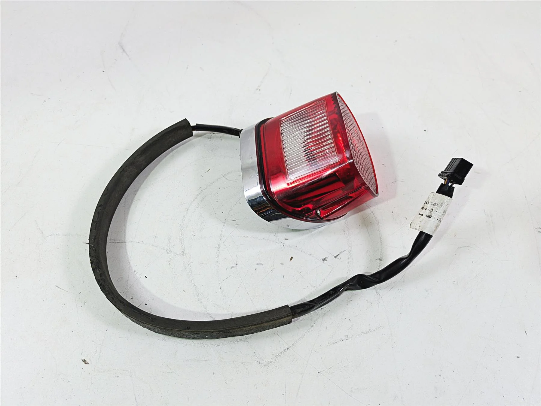 2011 Harley Touring FLHTCUSE CVO E-Glide Taillight Tail Light Lamp 68369-03 - Image 4
