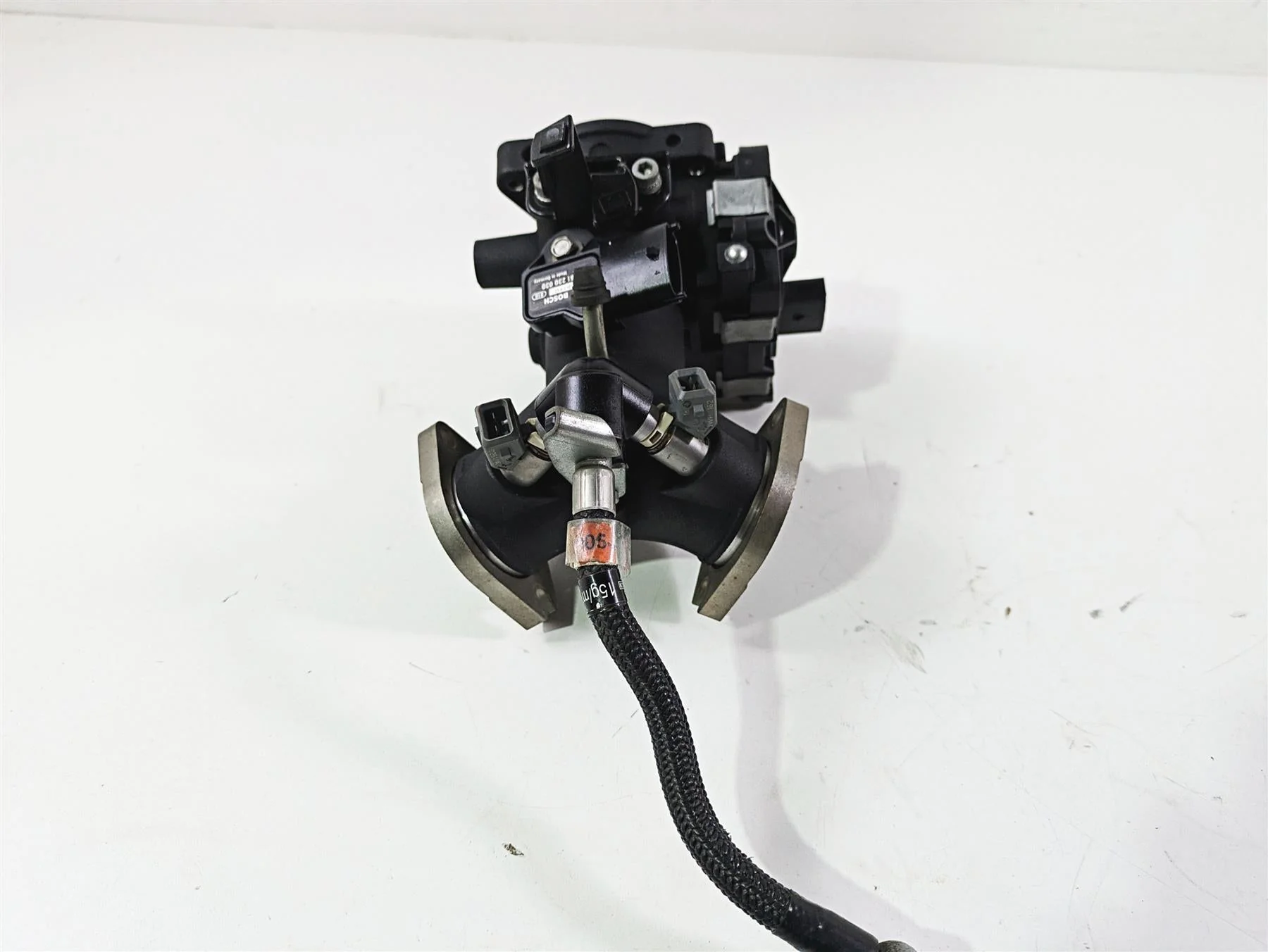 2011 Harley Touring FLHTCUSE CVO E-Glide Throttle Body Bodies 27200002 - Image 4