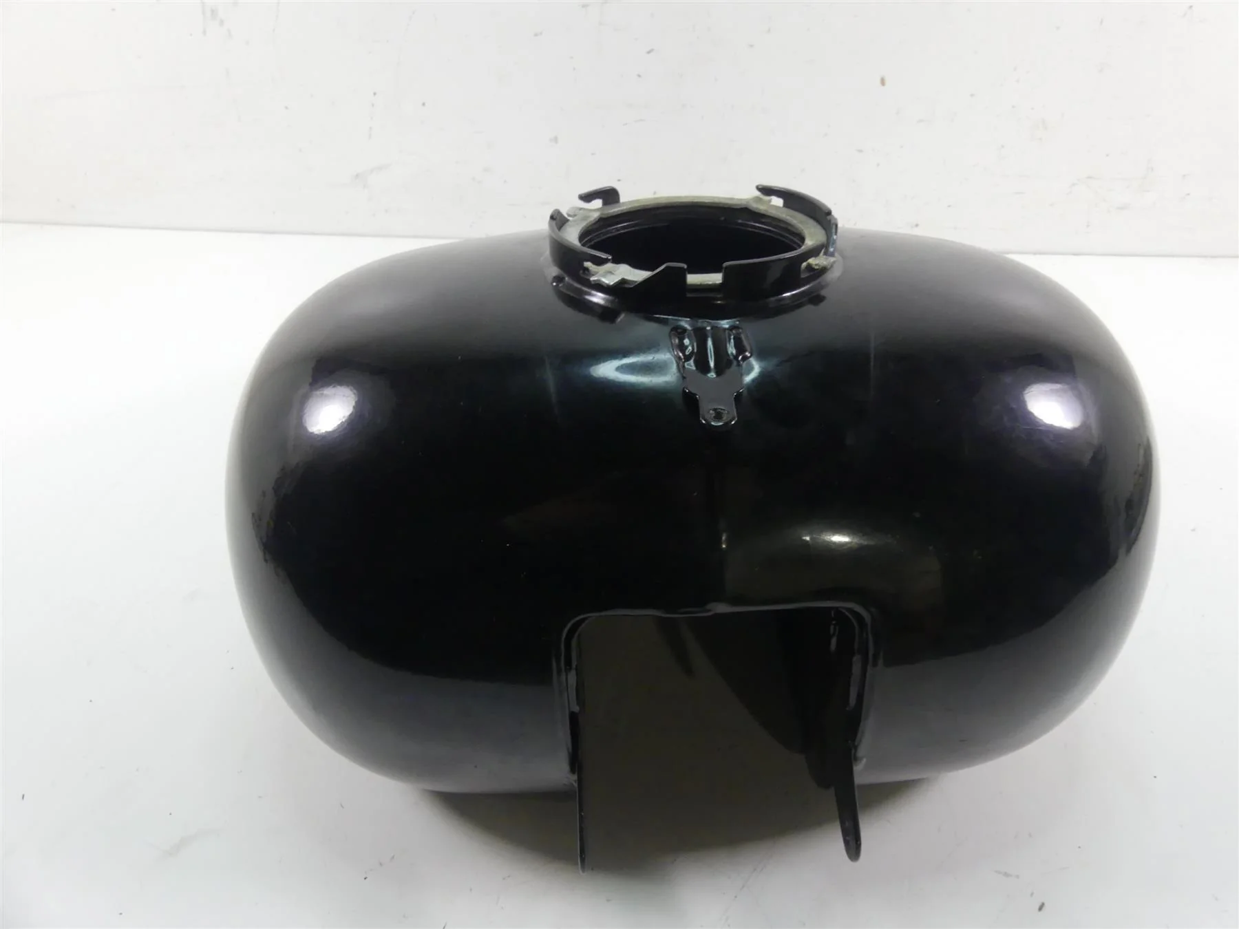 2011 Harley Touring FLTRU Road Glide Fuel Gas Petrol Tank - No Dents 61356-08 - Image 4