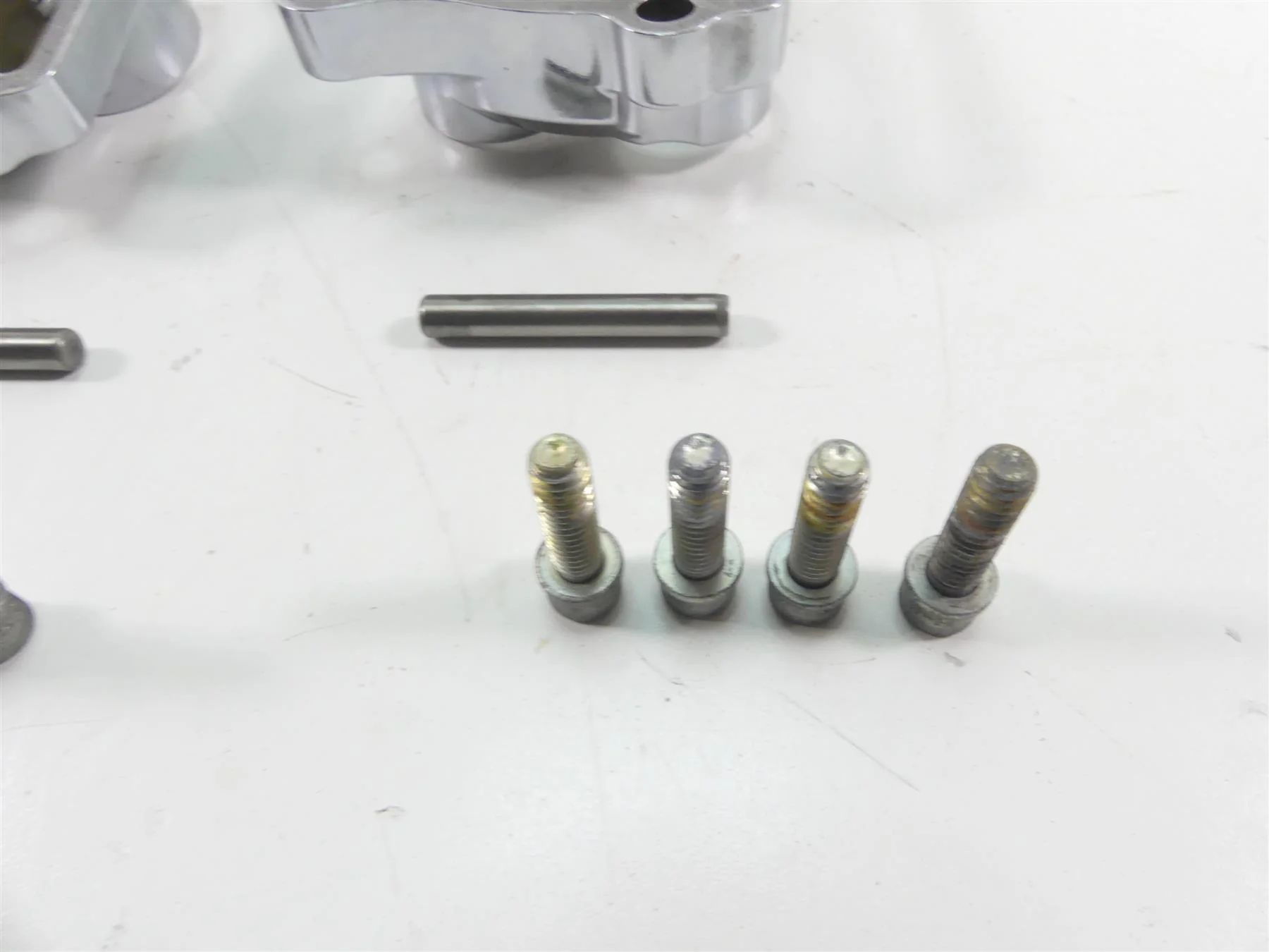 2011 Harley Touring FLTRU Road Glide Push Rod Lifter Cover Set 17965-99 - Image 10
