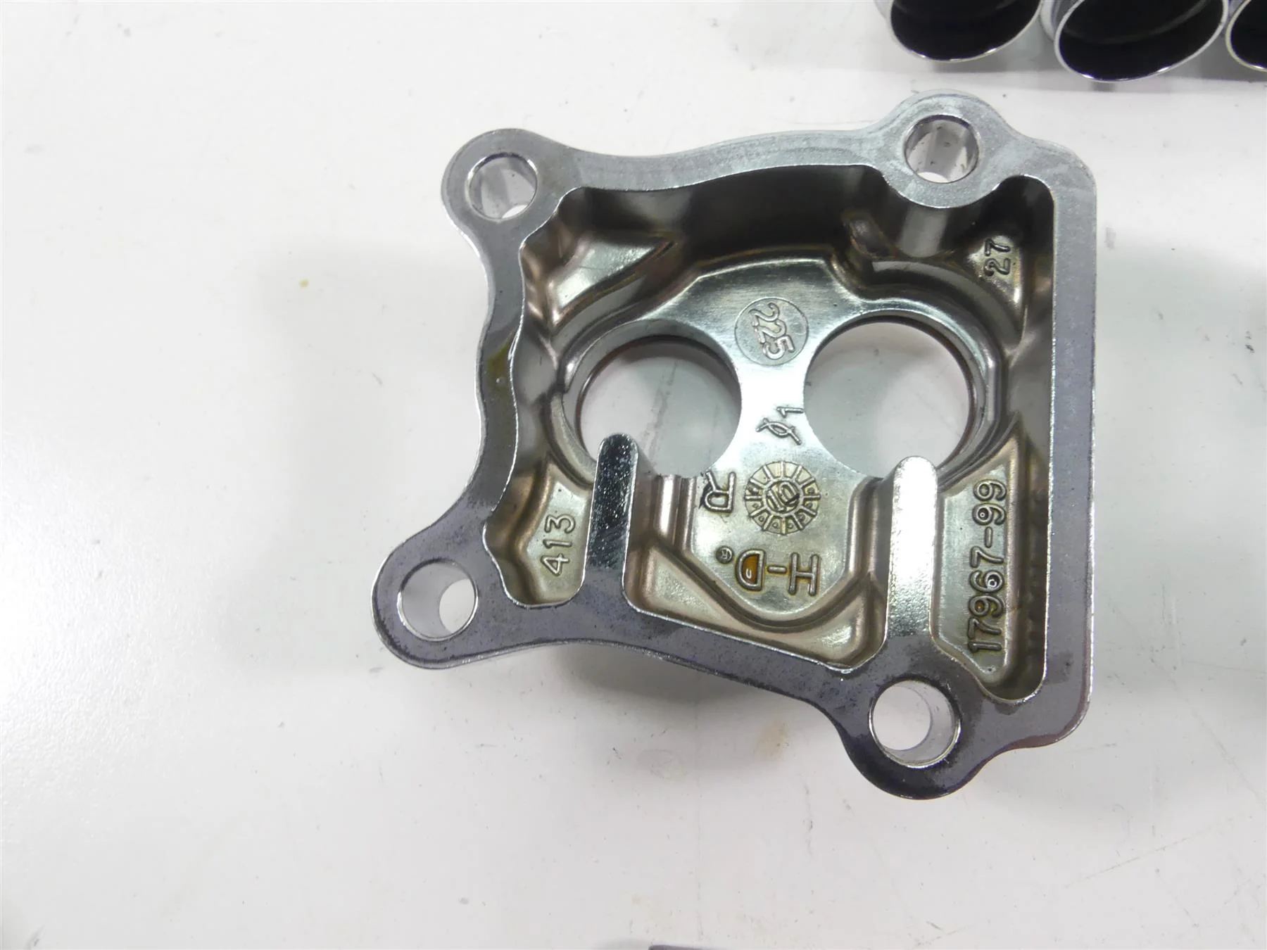 2011 Harley Touring FLTRU Road Glide Push Rod Lifter Cover Set 17965-99 - Image 8