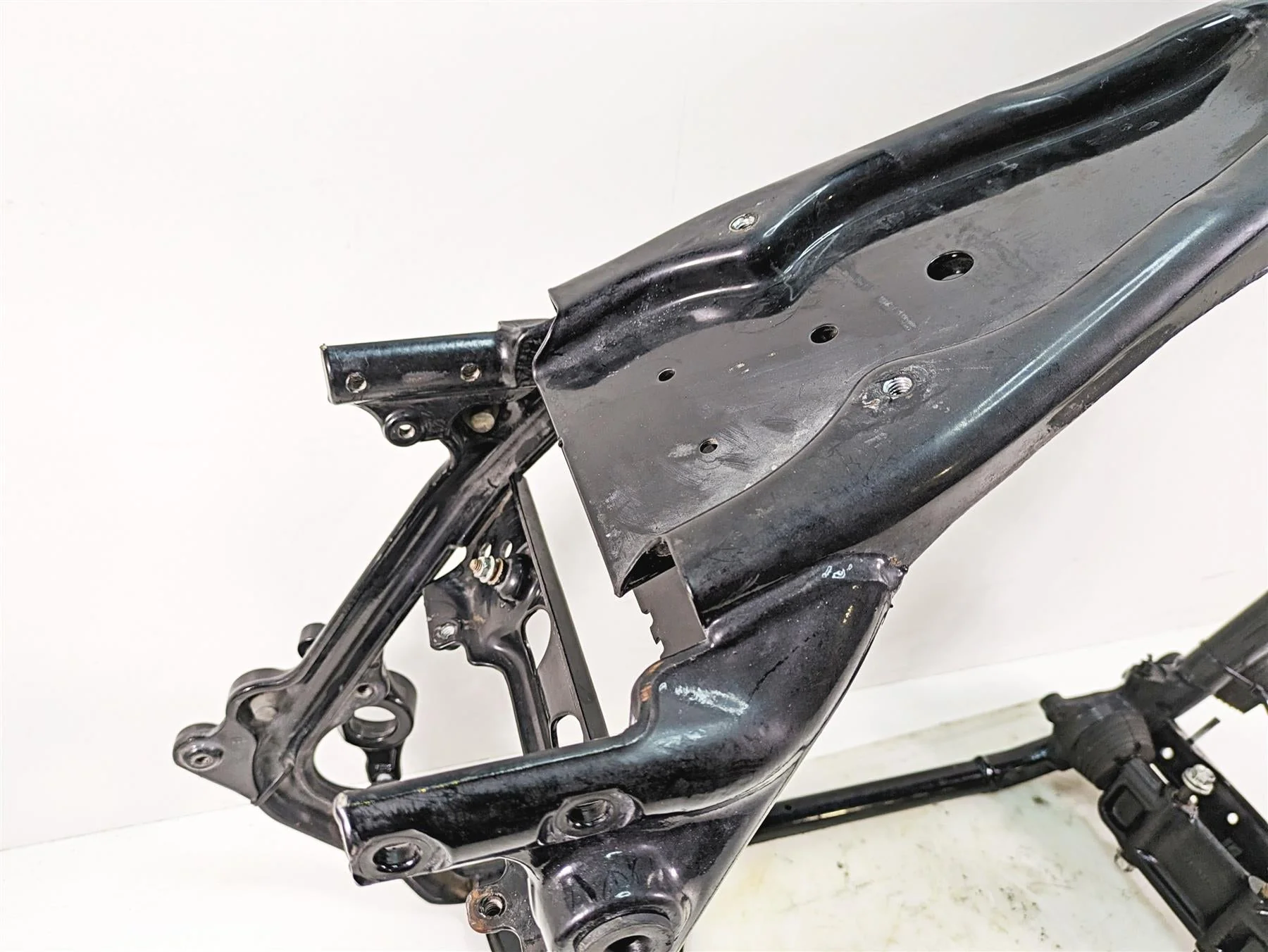 2011 Harley Touring FLTRU Road Glide Straight Main Frame Chassis With Clear Texas Title 47900-11BHP - Image 5