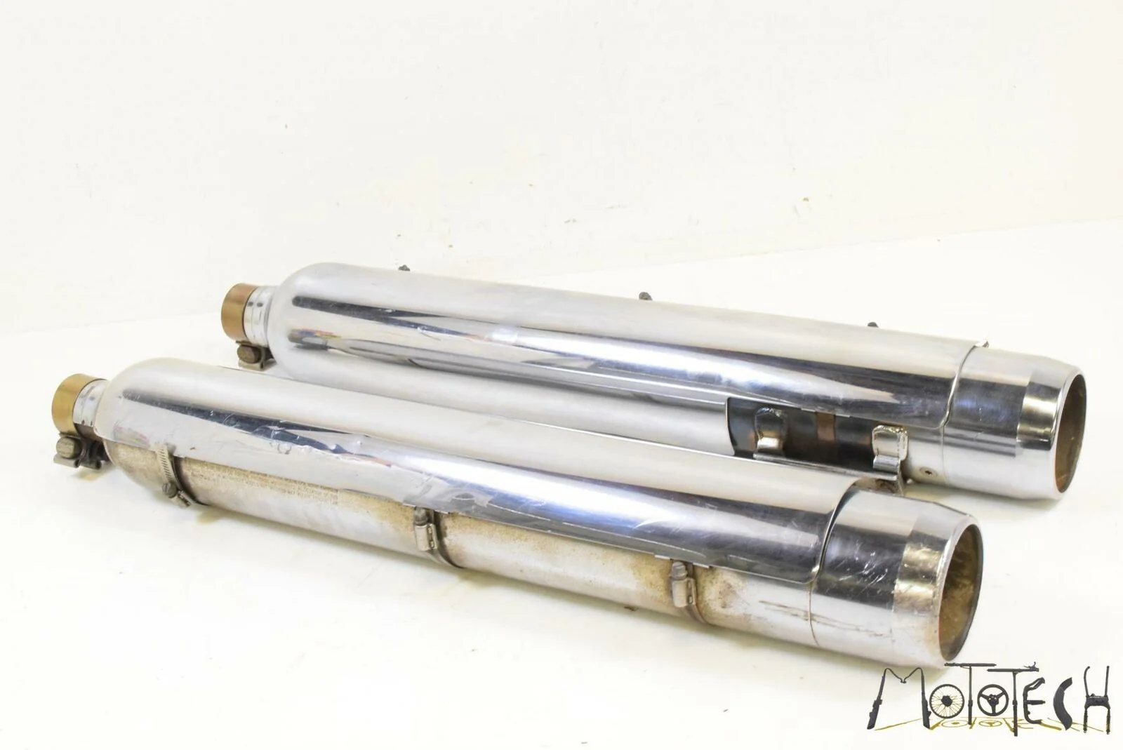 2011 Harley Touring FLTRU Road Glide Ultra Exhaust Pipe Muffler Silencer VIDEO