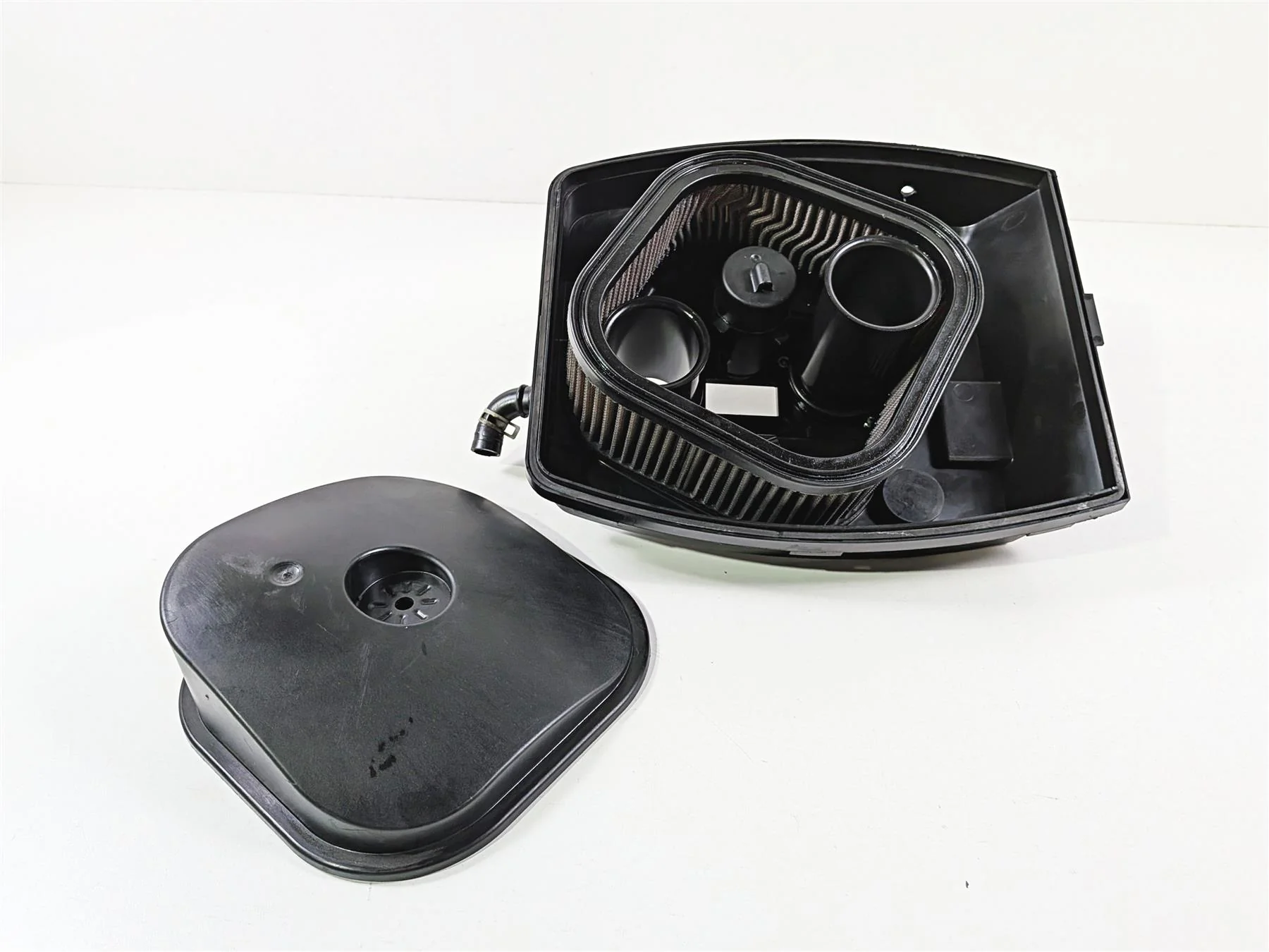 2011 Harley VRSCDX Night Rod Air Box Cleaner Breather Box - Read 28863-01 - Image 12