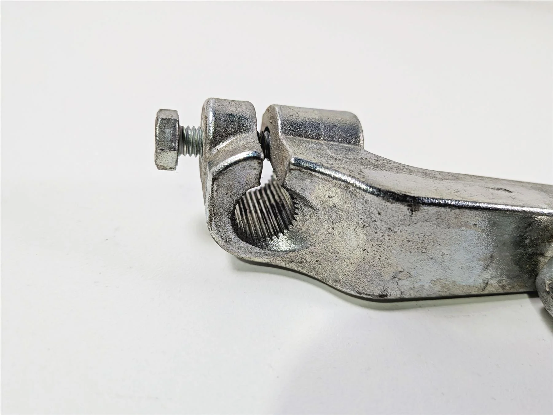 2011 Harley VRSCDX Night Rod Left Front Footpeg & Shifter Parts 33757-01A - Image 8