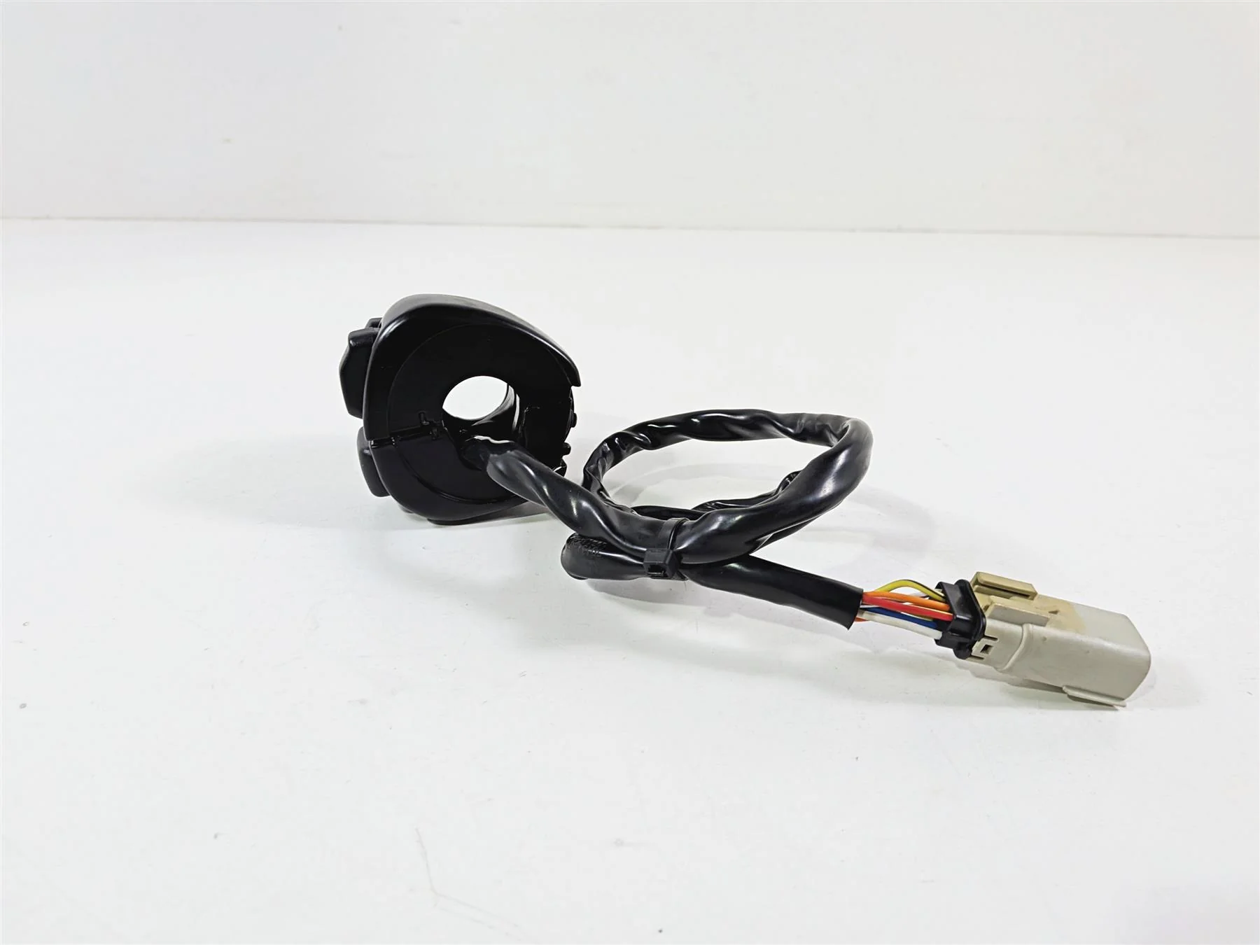 2011 Harley VRSCDX Night Rod Left Hand Turn Signal Control Switch 71682-06A - Image 5