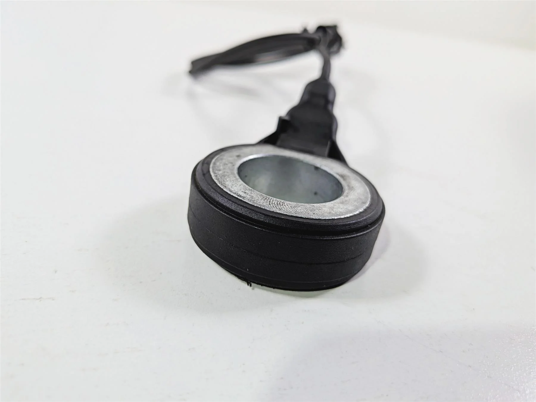 2011 Harley VRSCDX Night Rod Rear Abs Wheel Speed Sensor 40652-08 - Image 11