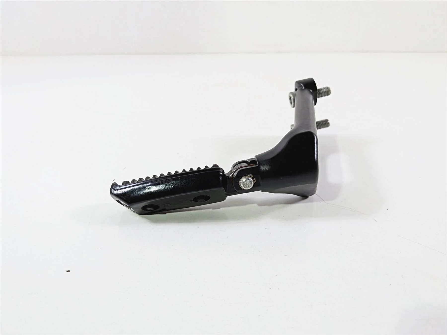 2011 Harley VRSCDX Night Rod Rear Left Passenger Foot Peg & Mount 51723-07 - Image 2