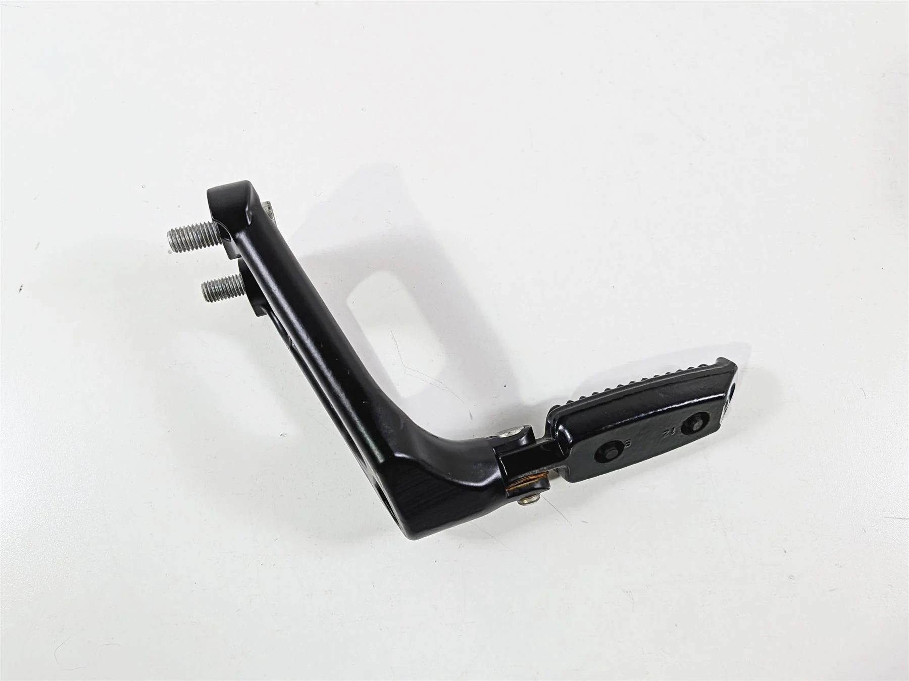 2011 Harley VRSCDX Night Rod Rear Left Passenger Foot Peg & Mount 51723-07 - Image 6