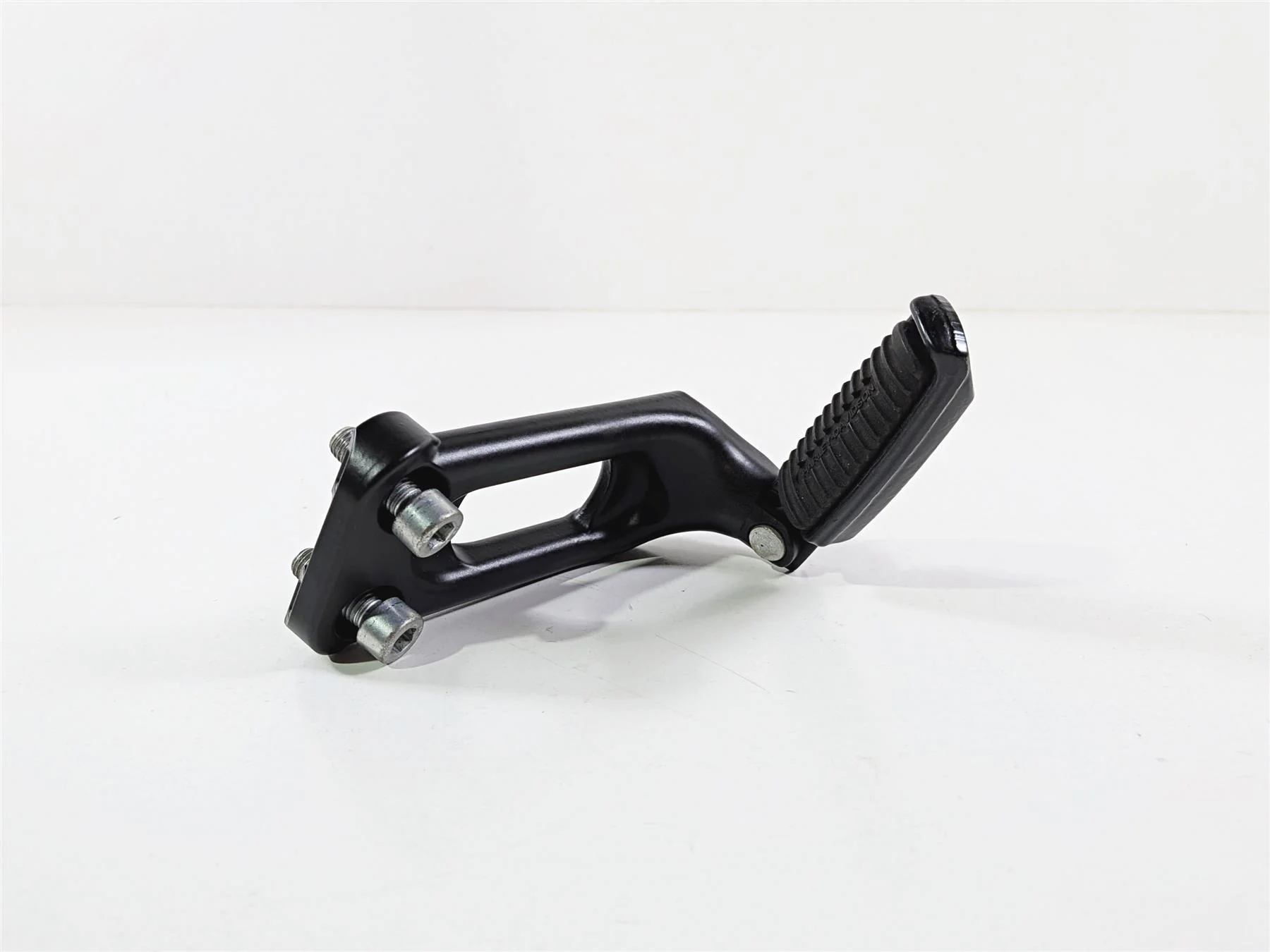 2011 Harley VRSCDX Night Rod Rear Left Passenger Foot Peg & Mount 51723-07 - Image 9