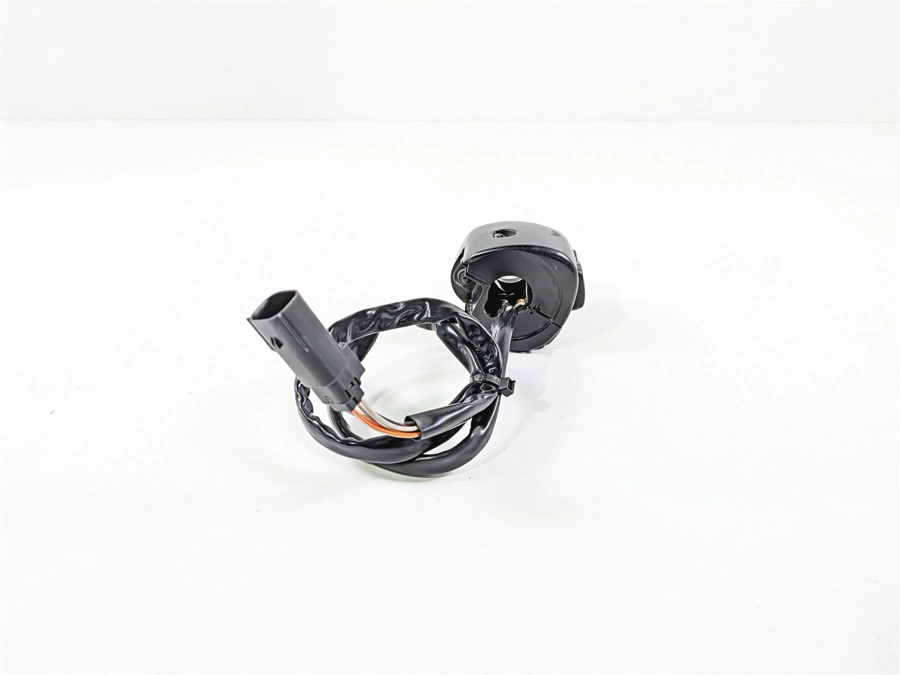 2011 Harley VRSCDX Night Rod Right Hand Start Stop Control Switch -Read 71684-06 - Image 7