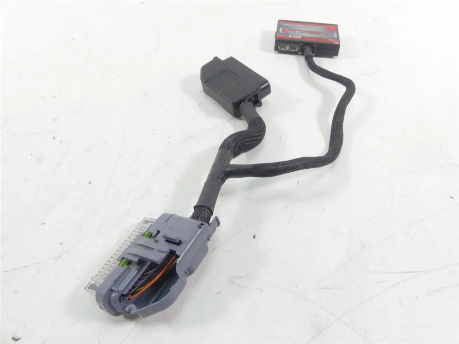 2011 Harley VRSCF Muscle Rod Dynojet Power Commander V 5 15-00615-006 - Image 6