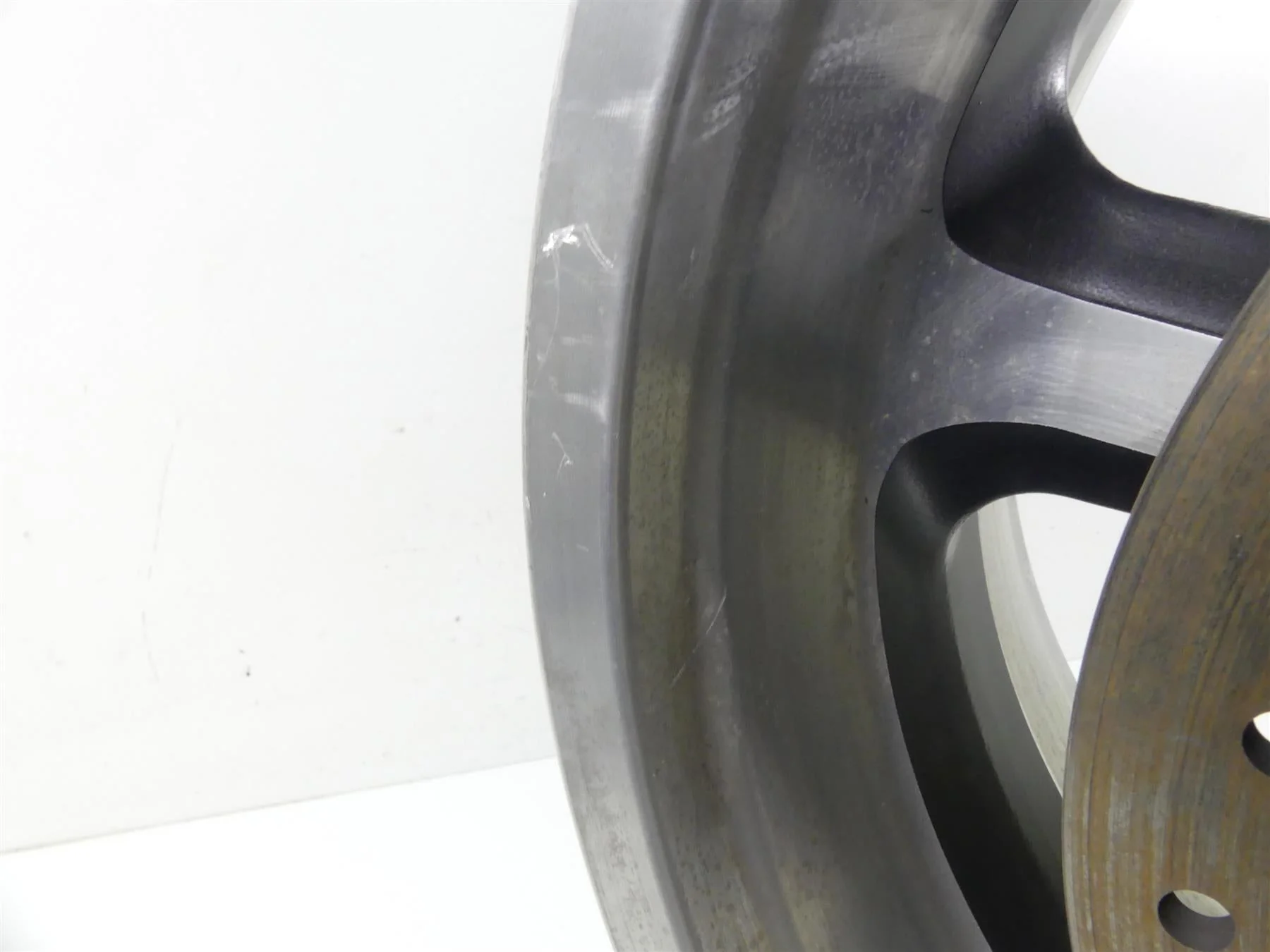 2011 Harley VRSCF Muscle Rod Straight 18x8 Rear Wheel Rim 40900169 - Image 12
