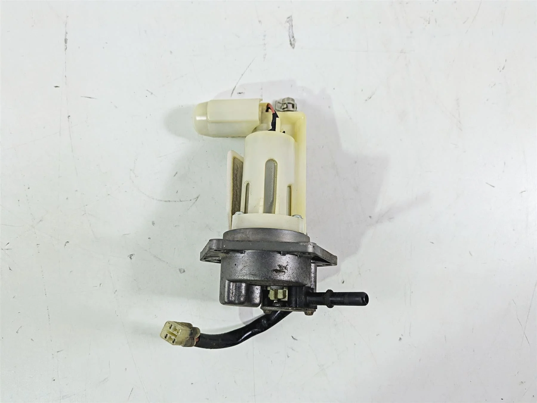 2011 Kawasaki EX650R Ninja Keihin Fuel Gas Petrol Pump - Tested 49040-0026 - Image 4