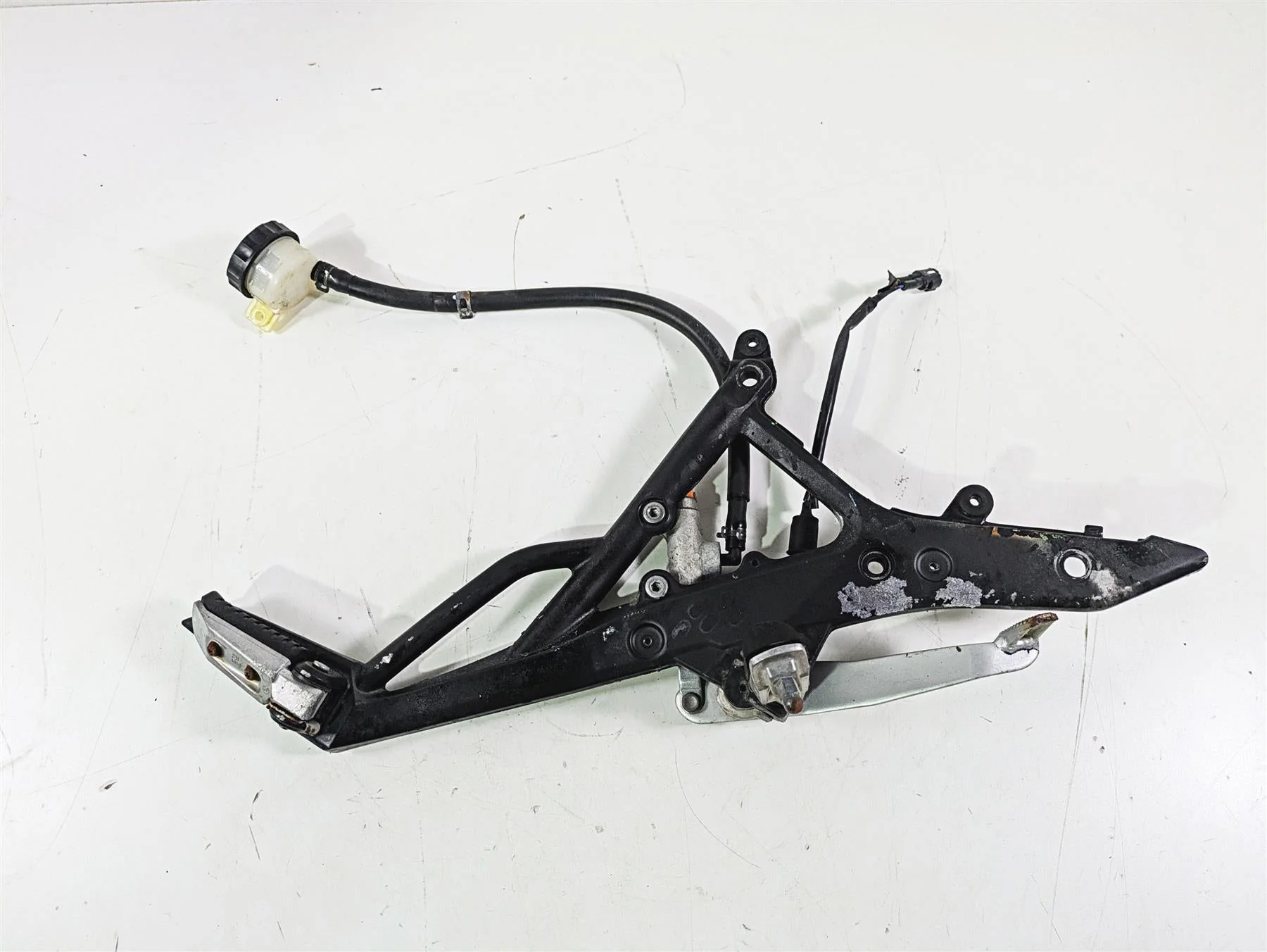 2011 Kawasaki EX650R Ninja Right Foot Peg Brake Pedal & Master Set 5063-0523-18R - Image 5
