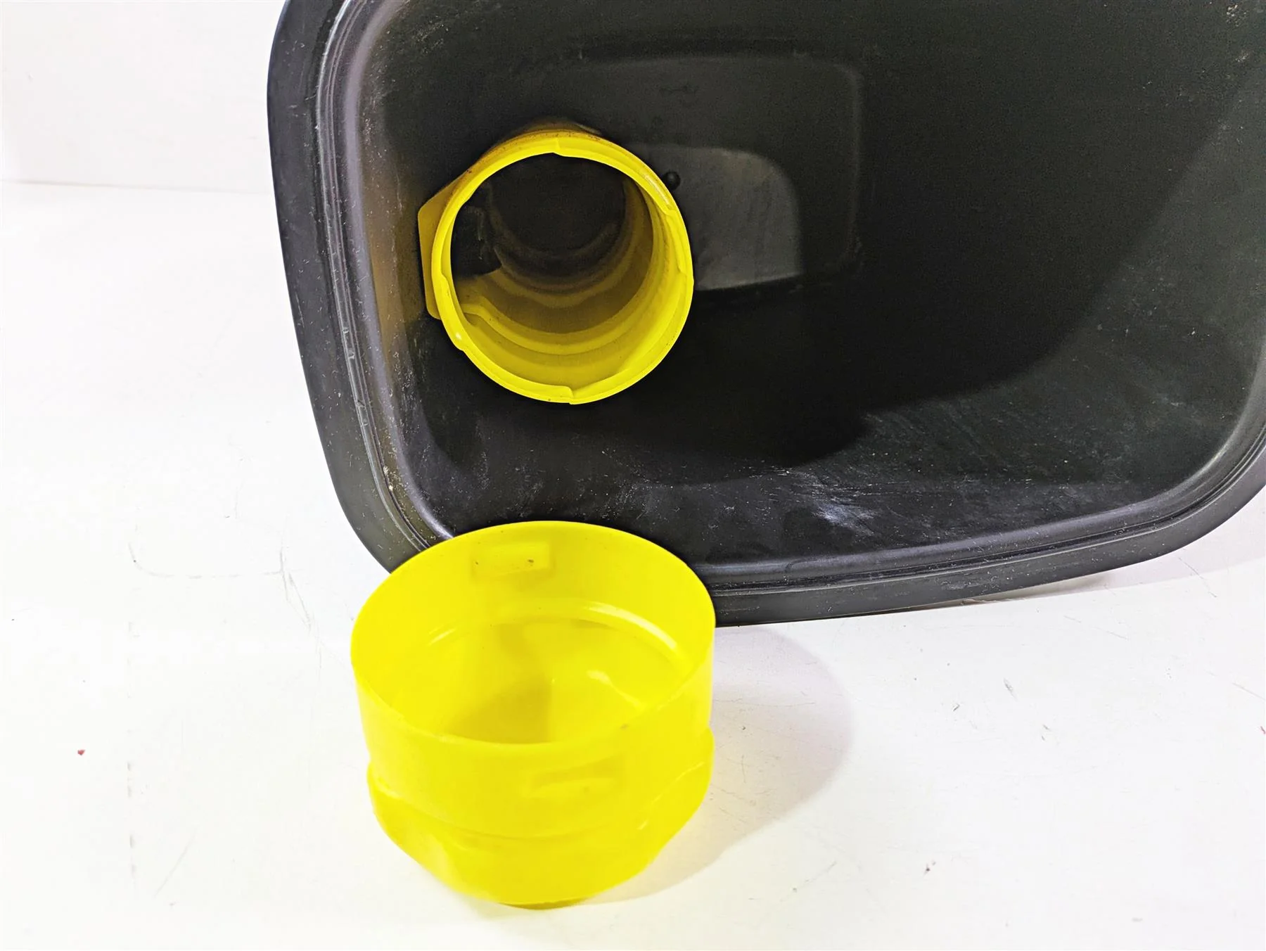 2011 Kawasaki STX-15F Jetski Rear Storage Fire Extinguisher 39012-3727 - Image 9