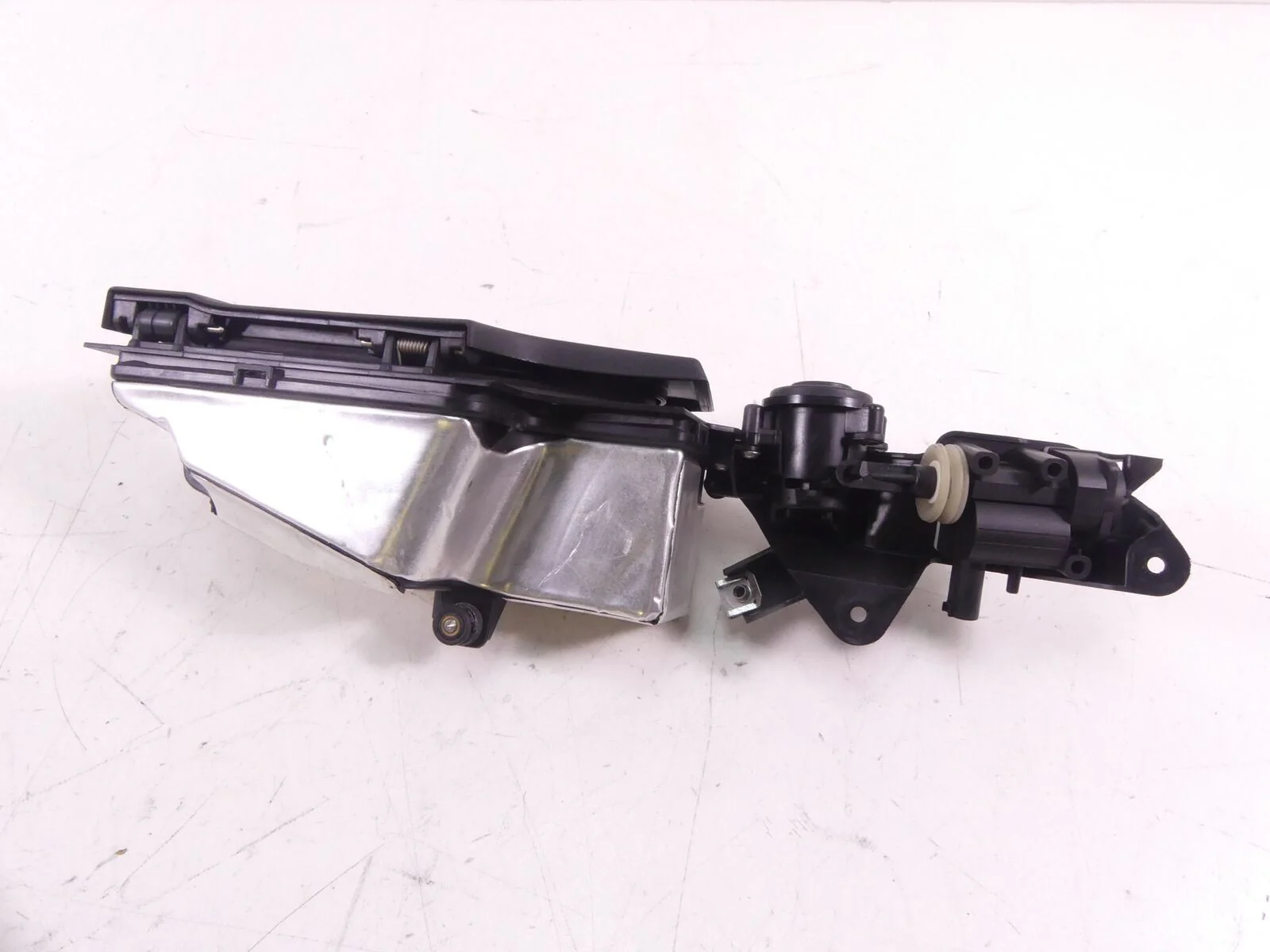 2012 BMW K1600GTL K48 Left Storage Compartment & Actuator 46637726537 - Image 2