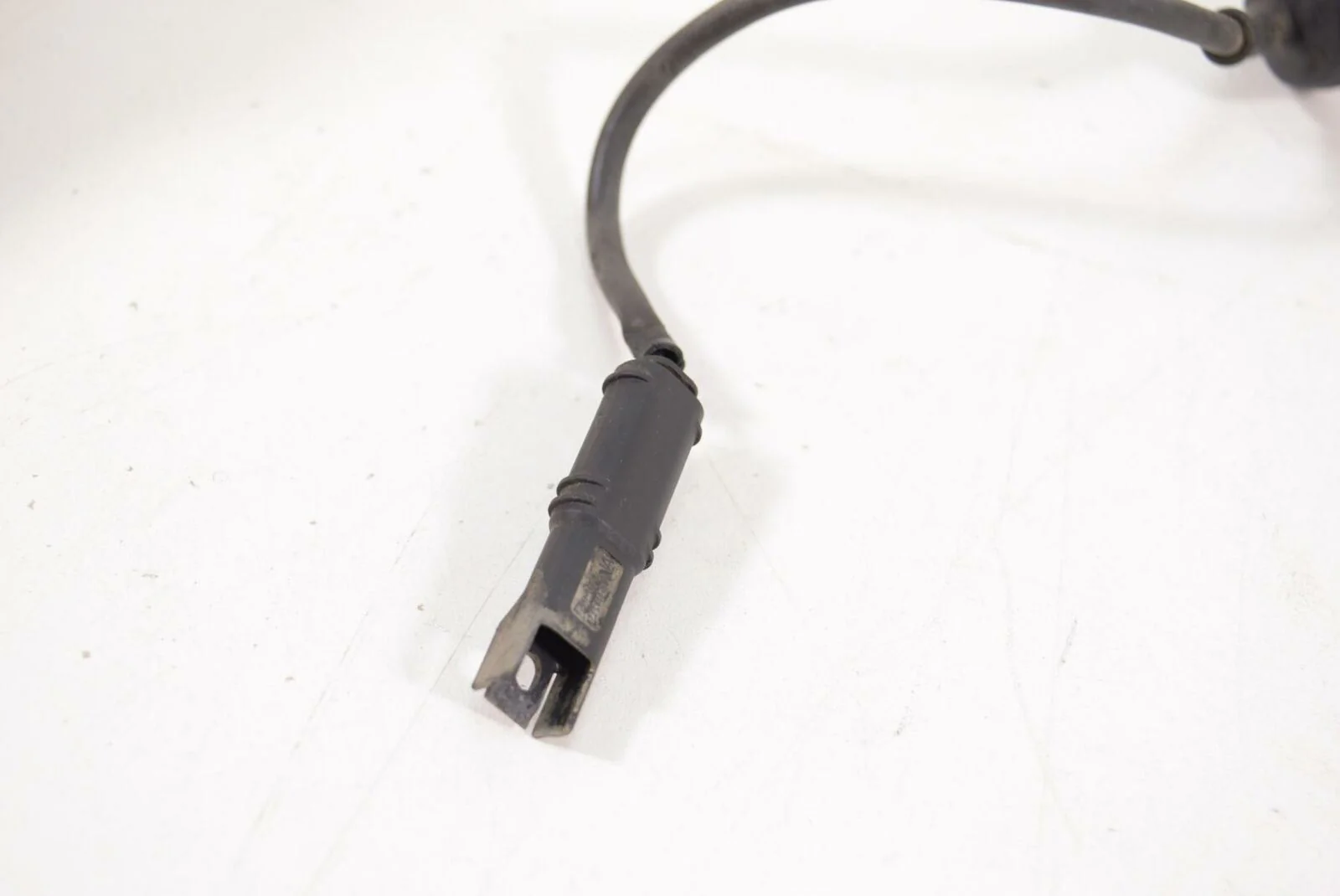 2012 BMW R1200 GS K25 Oil Level Sensor Switch 7673502 - Image 6
