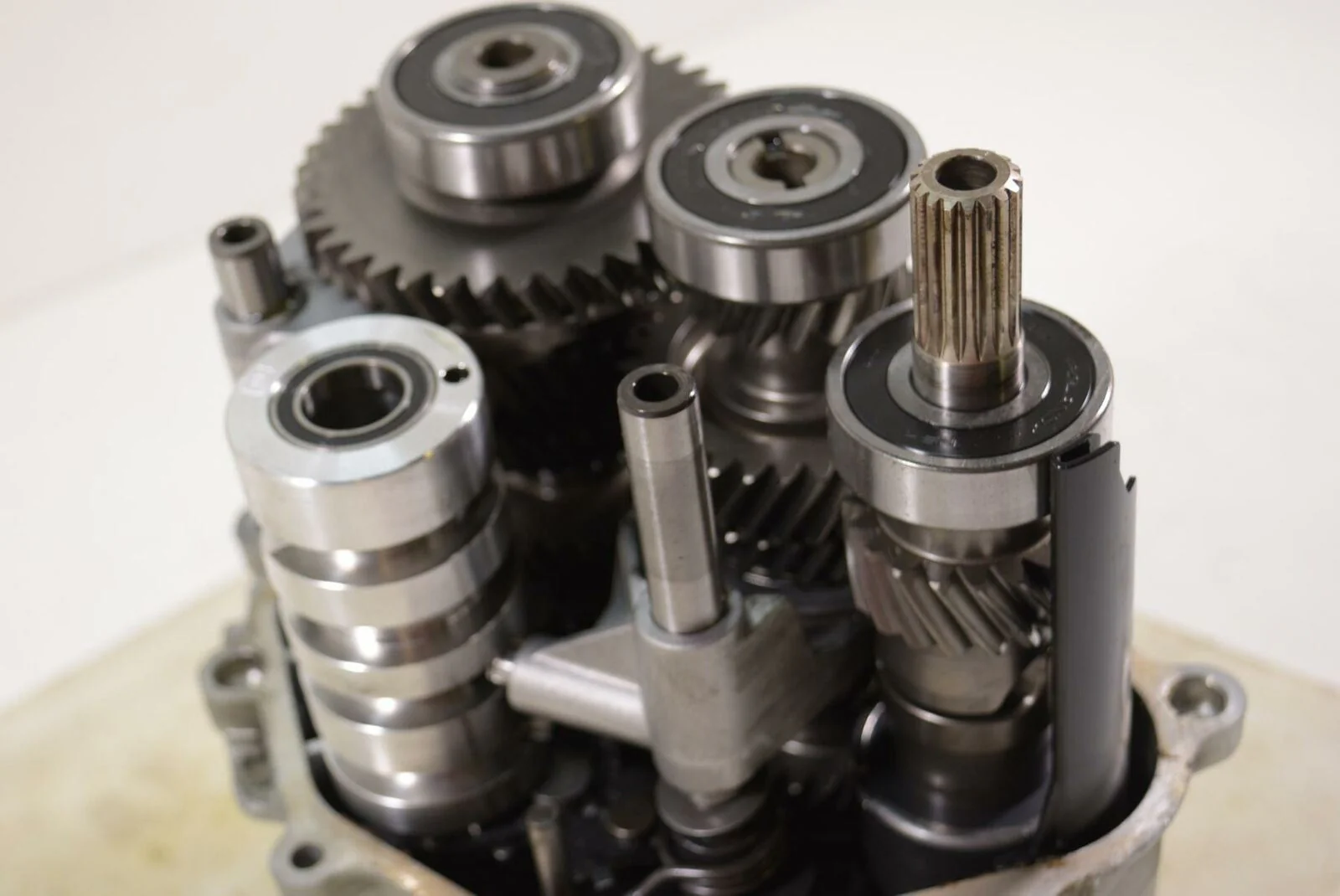 2012 BMW R1200 GS K25 Transmission Gears Gear Box 6 Speed 23007726515 2300772174 - Image 5