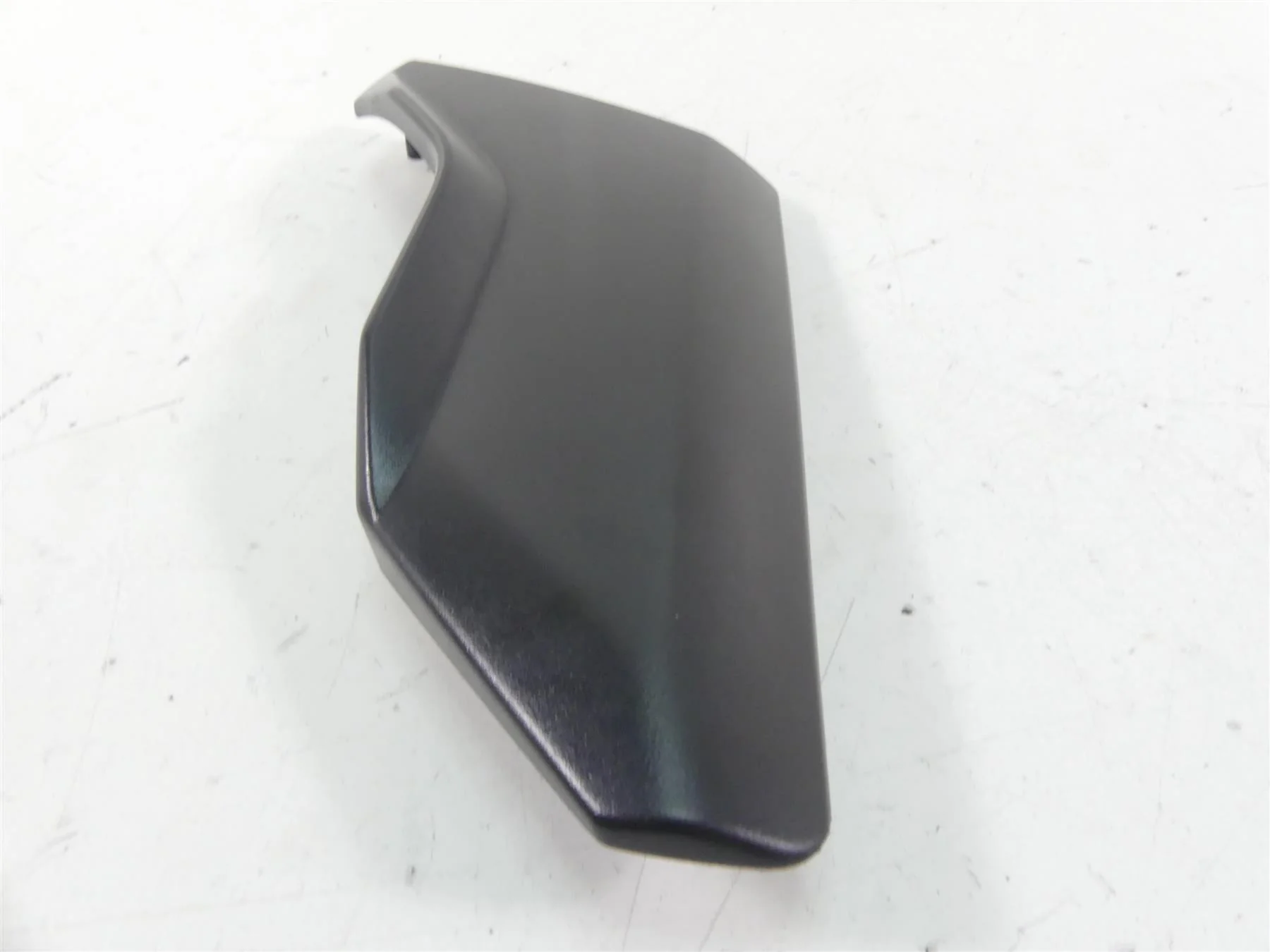 2012 BMW R1200 GS K255 Adventure Between Leg Side Cover Fairing Set 46637677515 - Image 11