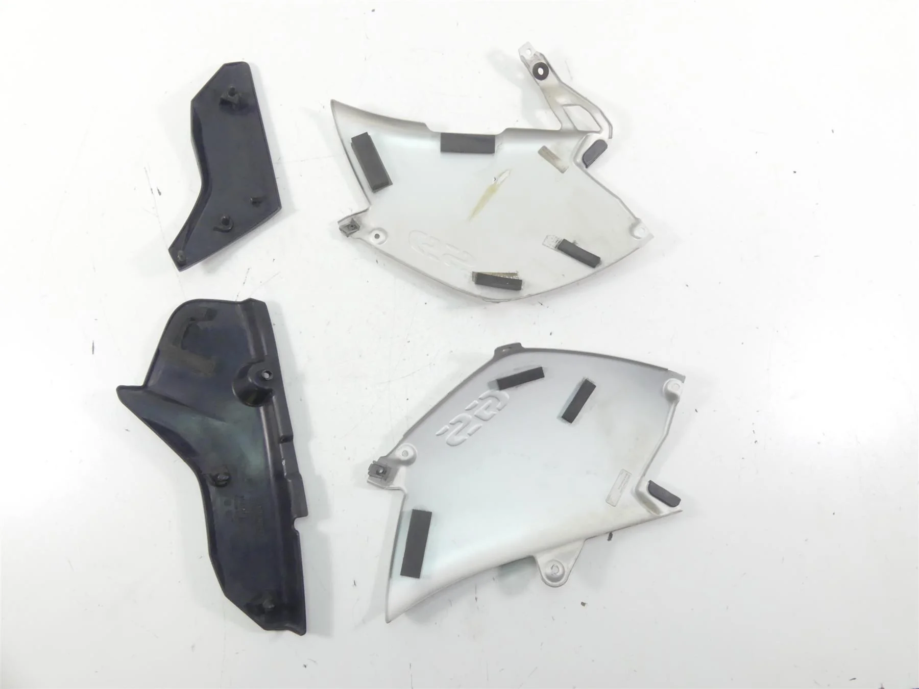2012 BMW R1200 GS K255 Adventure Between Leg Side Cover Fairing Set 46637677515 - Image 6