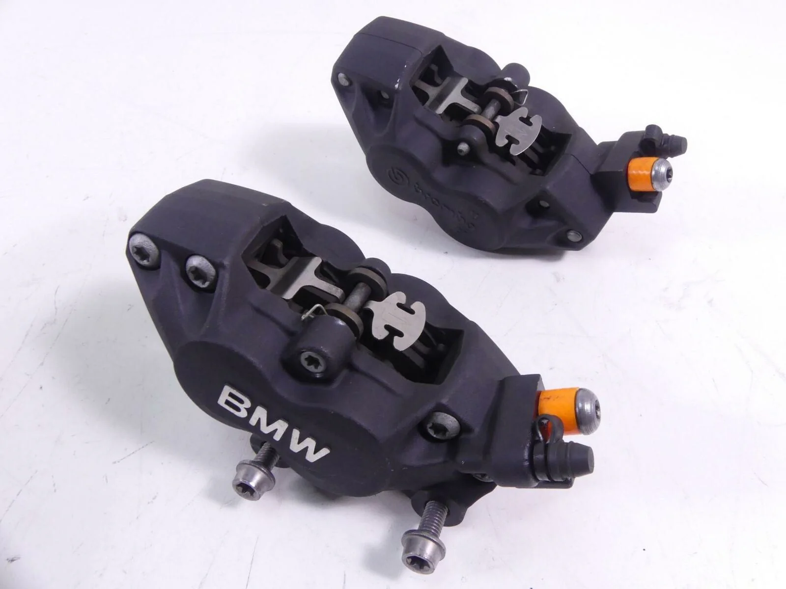 2012 BMW R1200GS K25 Front Brake Caliper Set R 34117711438 L 34117711439 - Image 2