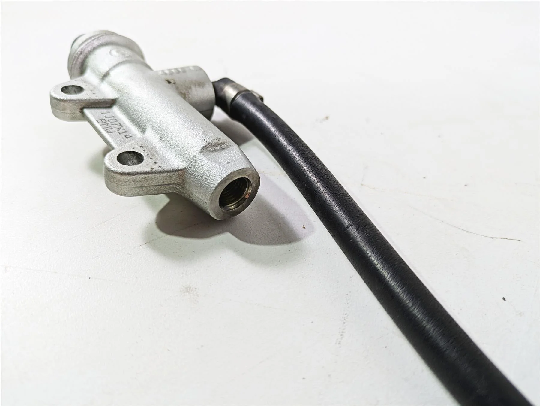 2012 BMW R1200R K27 Brembo Rear Brake Master Cylinder 34318529423 - Image 10