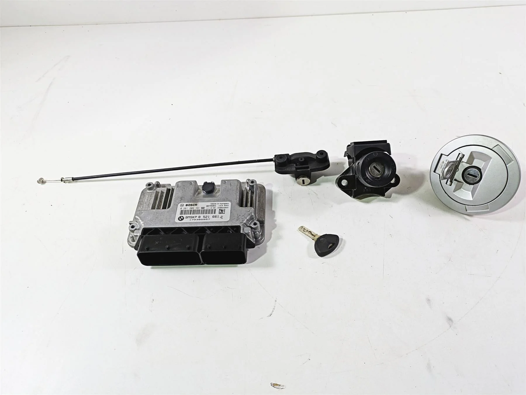 2012 BMW R1200R K27 Cdi Ecu Ignition Switch Key Lock Set 8521661 61357705247