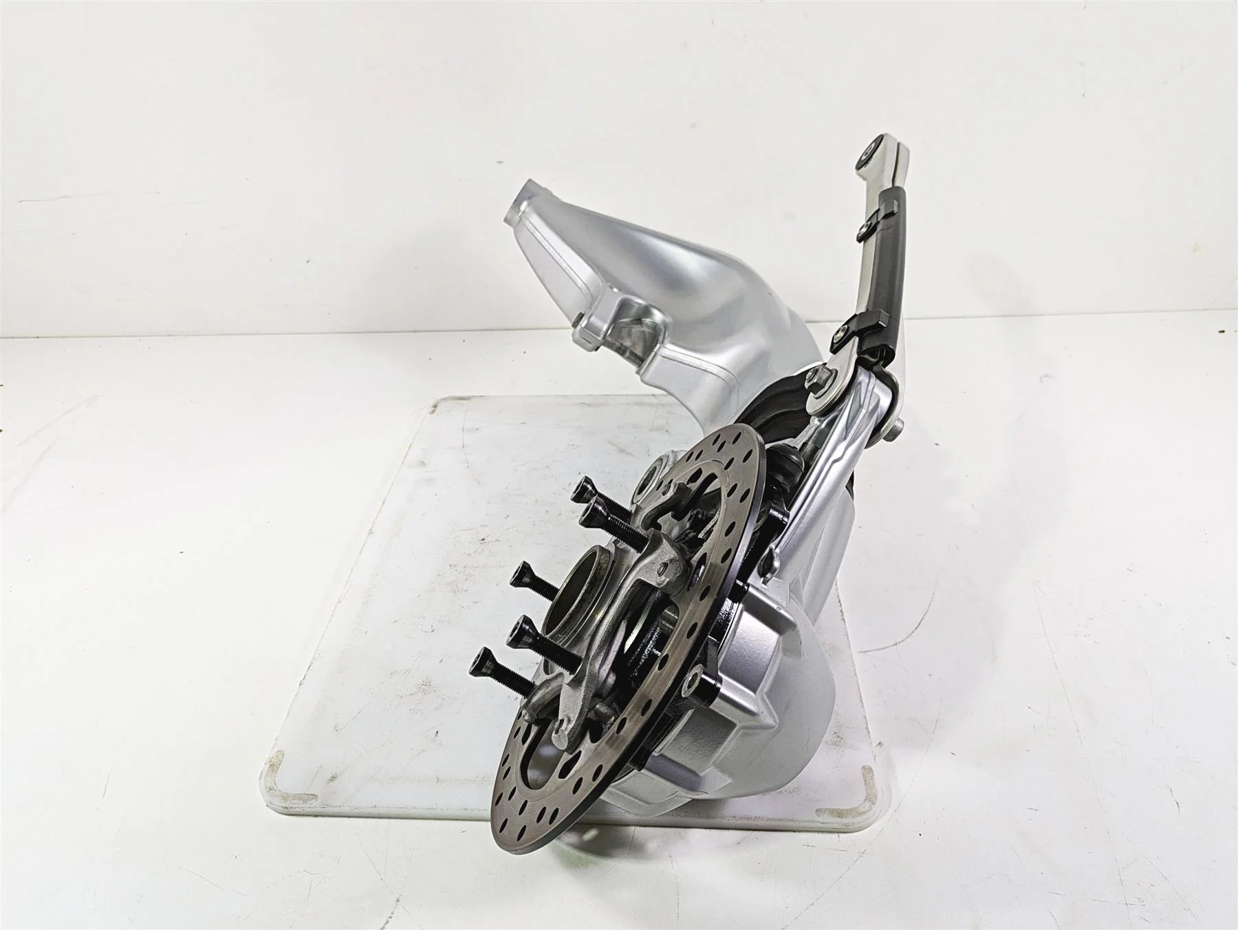 2012 BMW R1200R K27 Differential Swingarm Drive Shaft 33:12 Set 33117726891 - Image 3