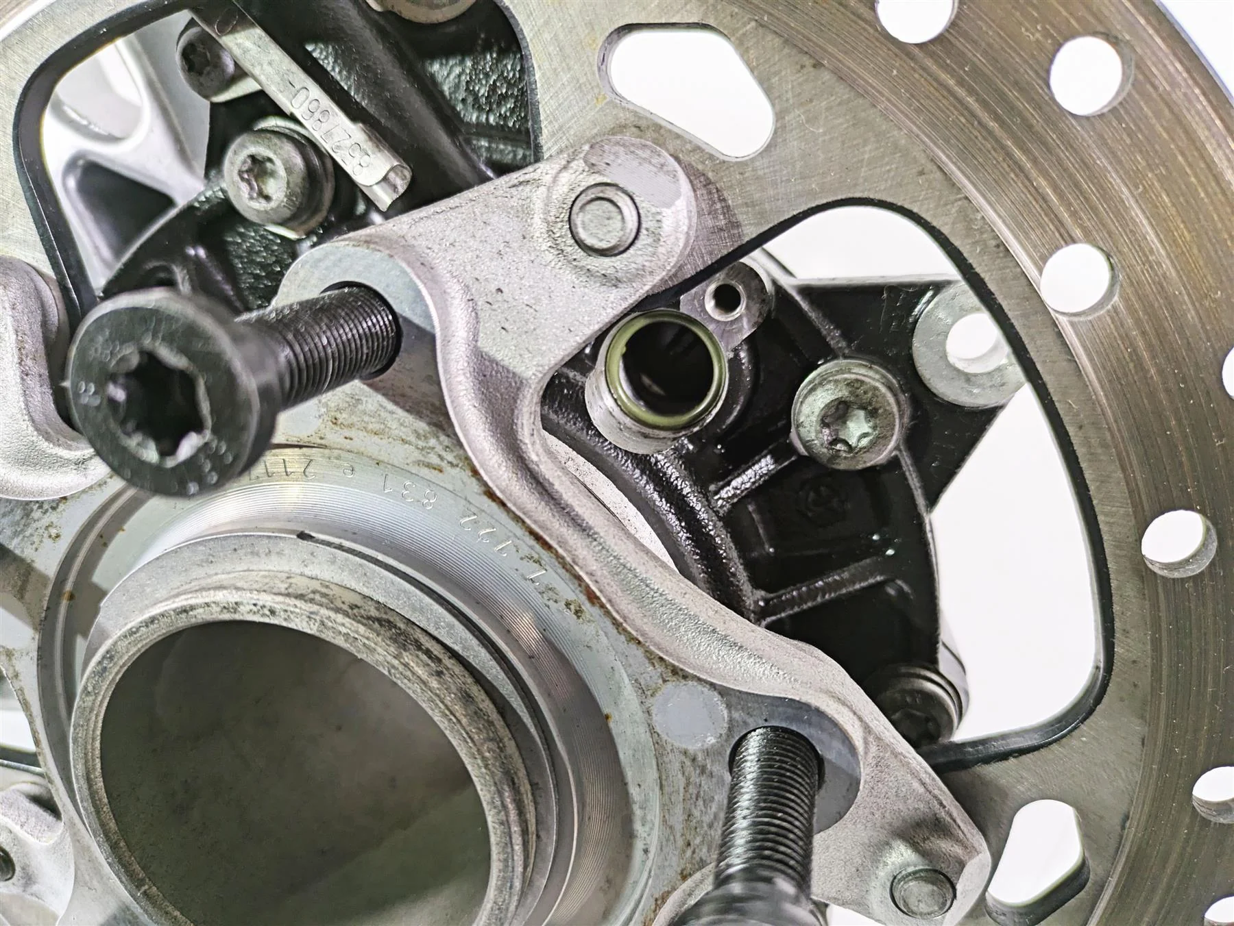 2012 BMW R1200R K27 Differential Swingarm Drive Shaft 33:12 Set 33117726891 - Image 7
