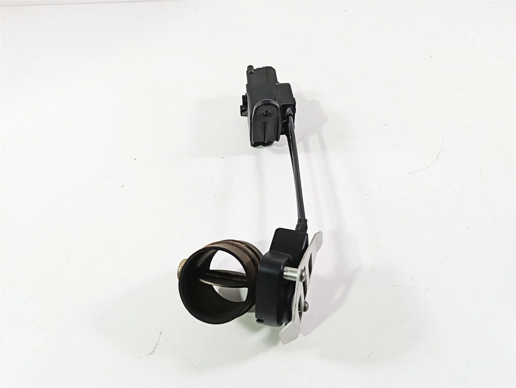 2012 BMW R1200R K27 Exhaust Header Flap & Servo Set 18518546552 18307712952 - Image 4
