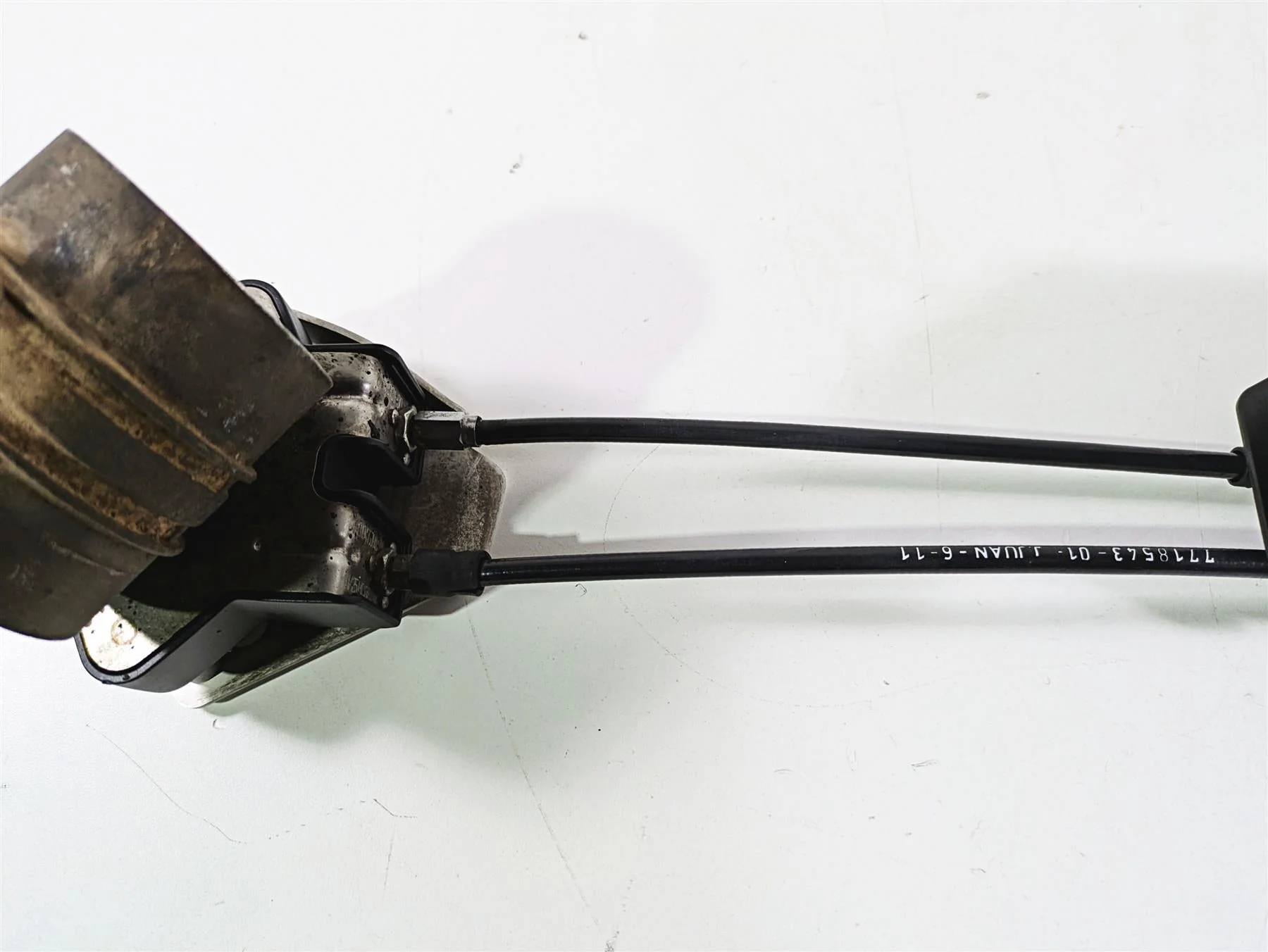 2012 BMW R1200R K27 Exhaust Header Flap & Servo Set 18518546552 18307712952 - Image 9