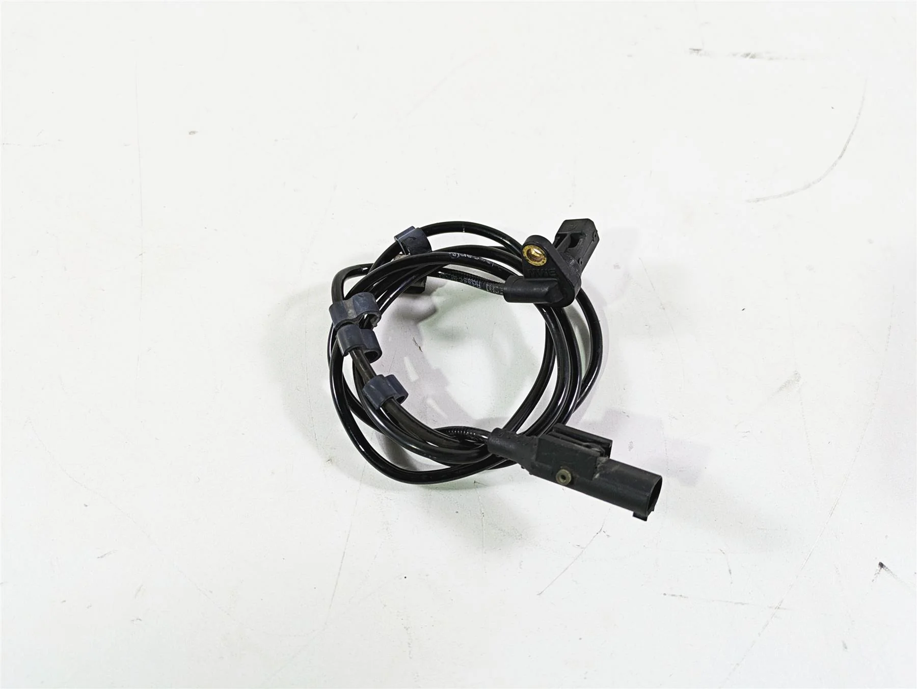 2012 BMW R1200R K27 Front Abs Brake Wheel Speed Sensor 34527677824 - Image 2
