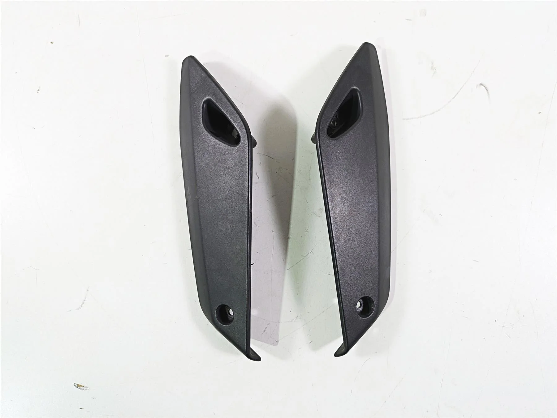 2012 BMW R1200R K27 Front Fender Wind Deflector Side Covers 46618520048 - Image 5