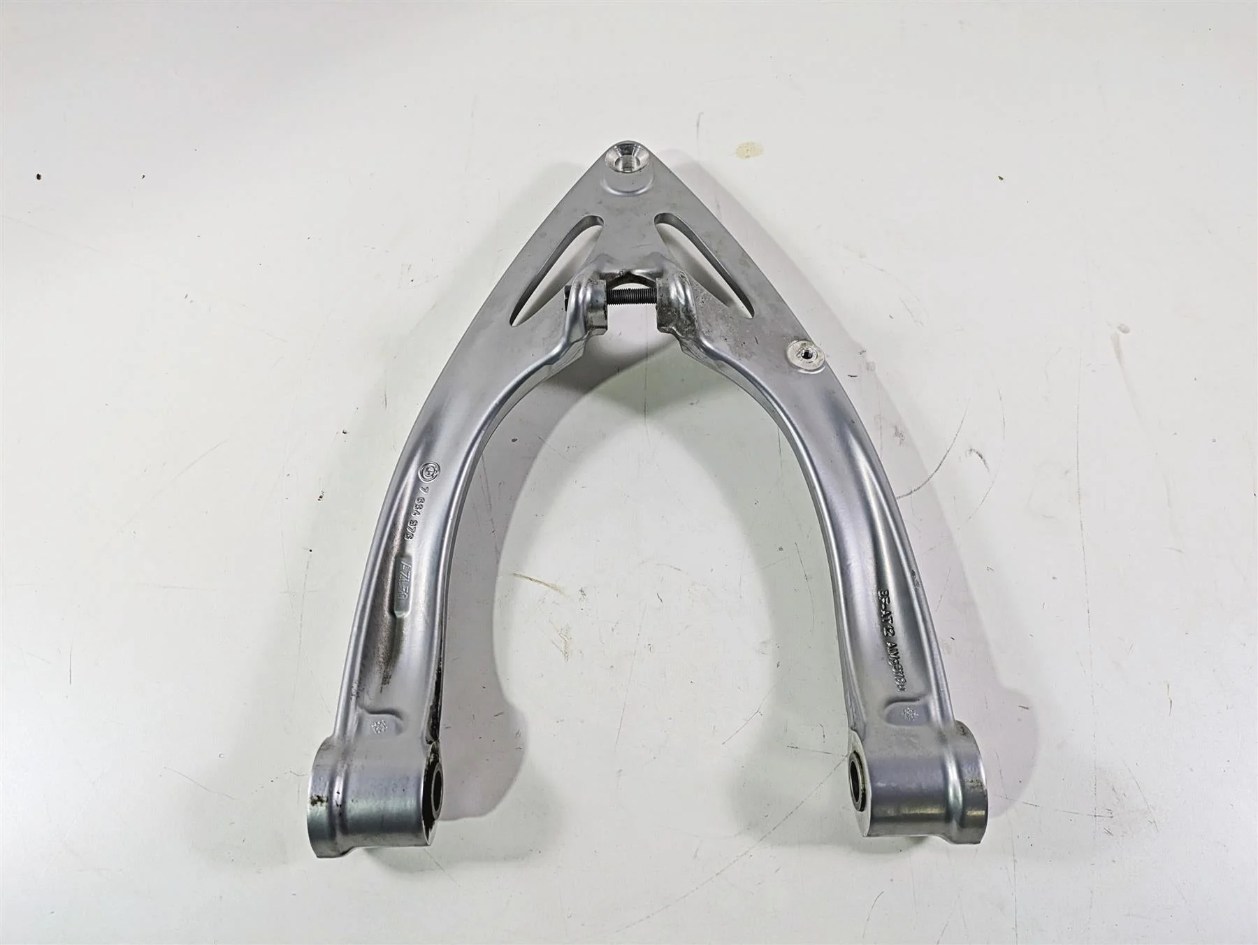 2012 BMW R1200R K27 Front Suspension Swingarm Trailing Arm 31427724774 - Image 10