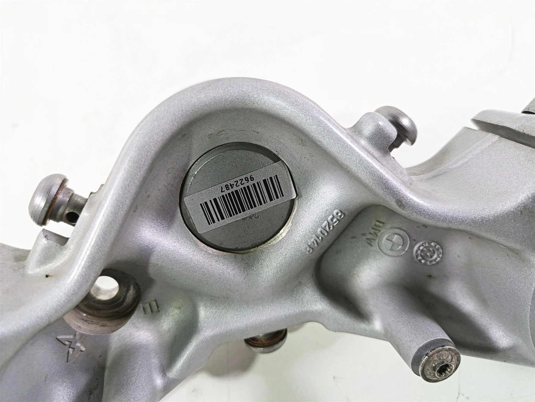2012 BMW R1200R K27 Lower Triple Tree Steering Clamp X144 31428520146 - Image 9
