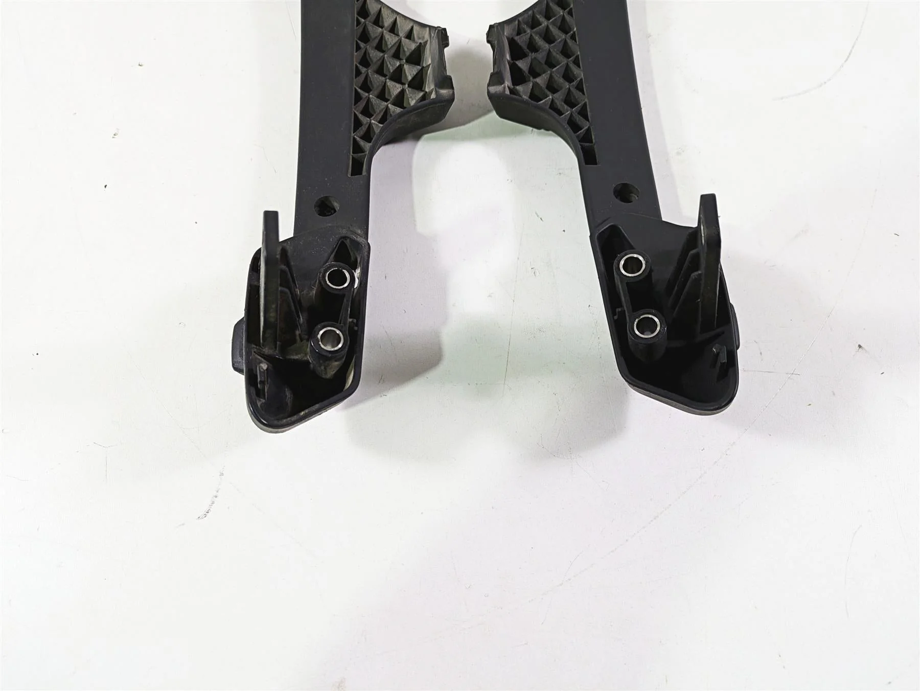 2012 BMW R1200R K27 Saddlebag Holder Luggage Rack Set 46547698887 46547698888 - Image 9