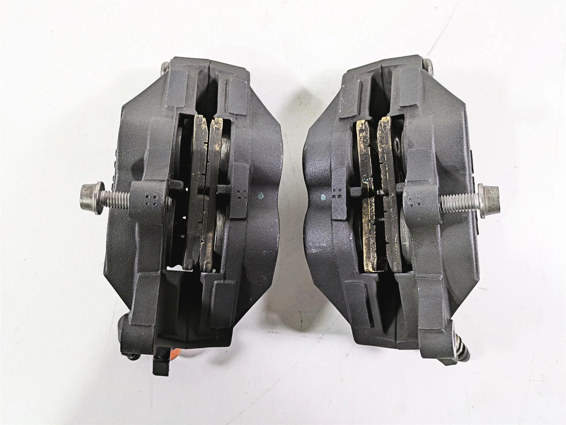2012 BMW R1200R K27 Tokico Front Brake Caliper Set 34117722517 34117726972 - Image 11