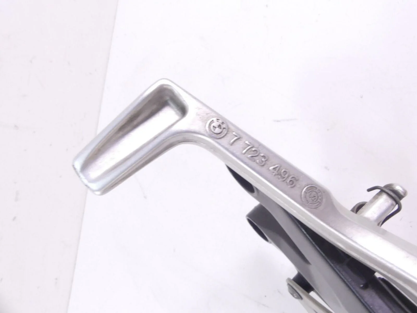 2012 BMW S1000RR K46 Right Footpeg Foot Peg Set & Brake Pedal Lever 46717708574 - Image 7
