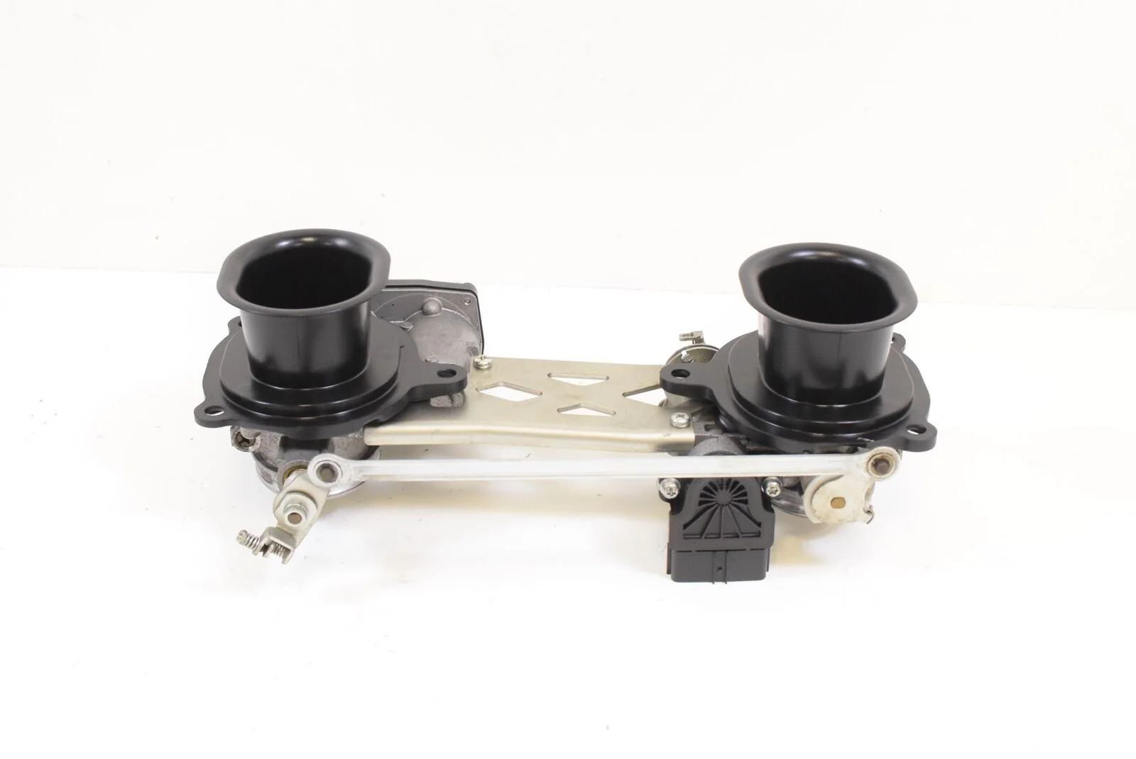 2012 Ducati Multistrada 1200 S Throttle Body Bodies Fuel Injection 28240871A - Image 3
