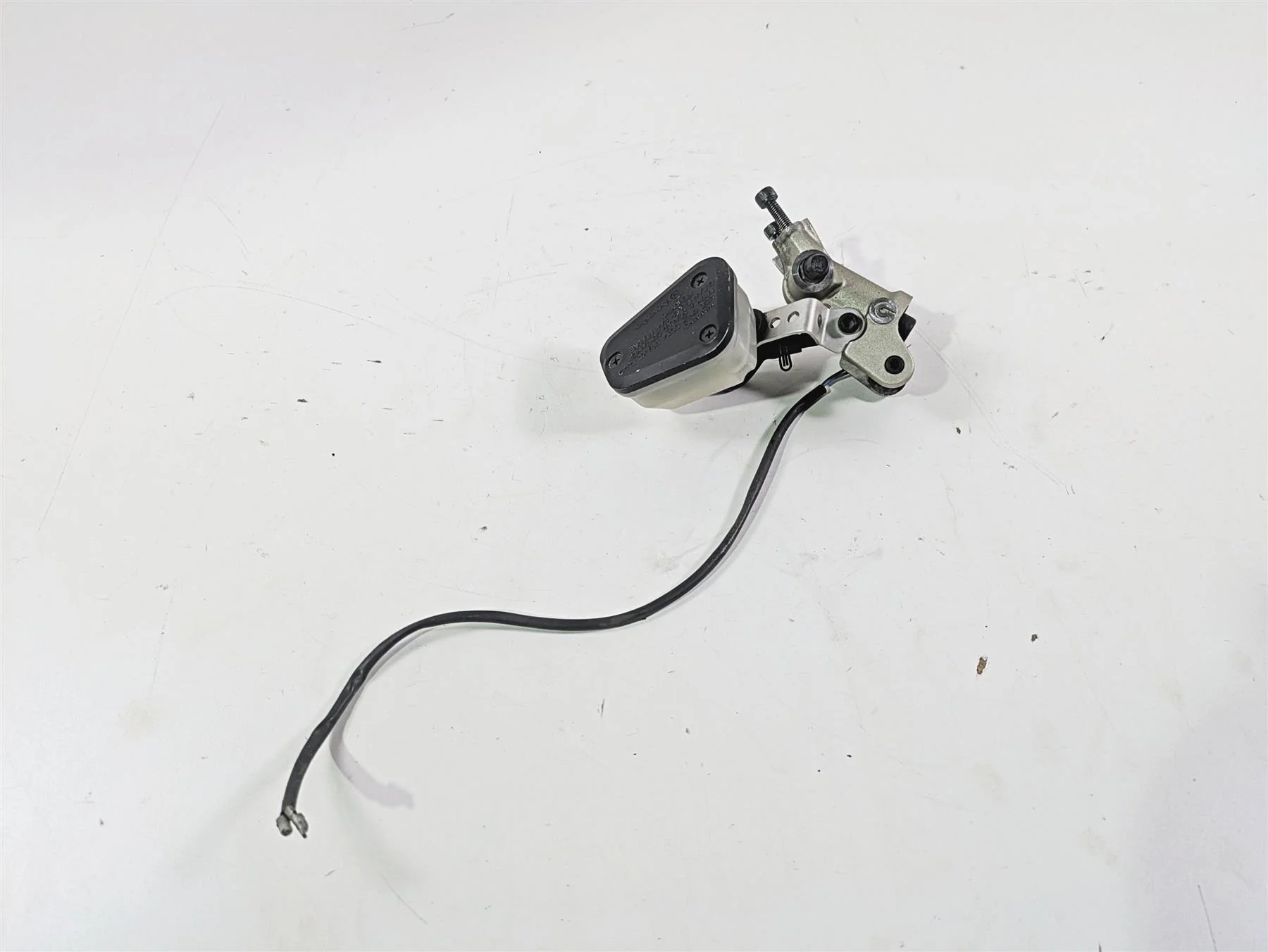 2012 Ducati Streetfighter 848 Brembo Clutch Radial Master Cylinder 63040483A - Image 4
