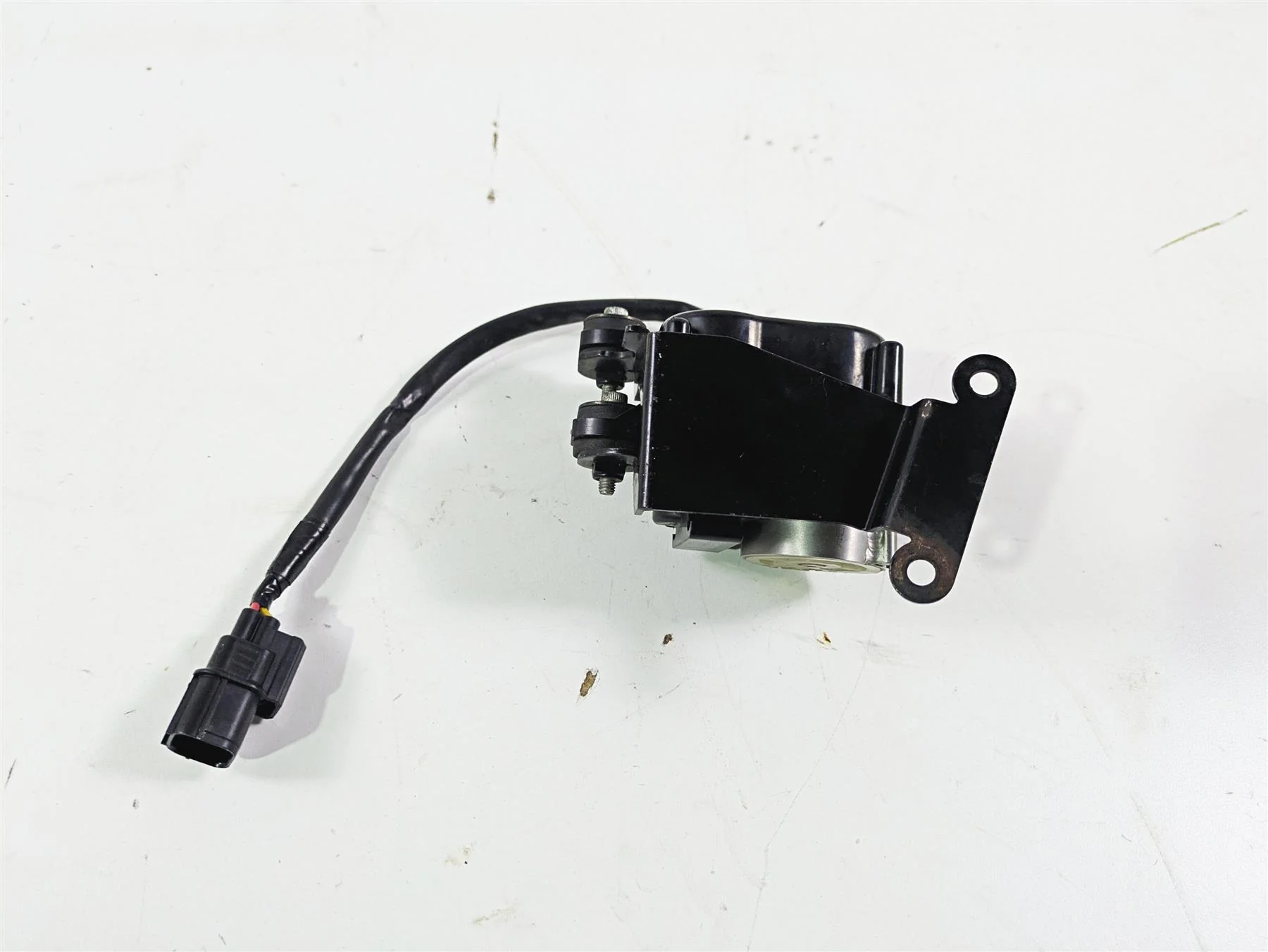 2012 Ducati Streetfighter 848 Exhaust Valve Servo Motor Actuator 59340392A - Image 10