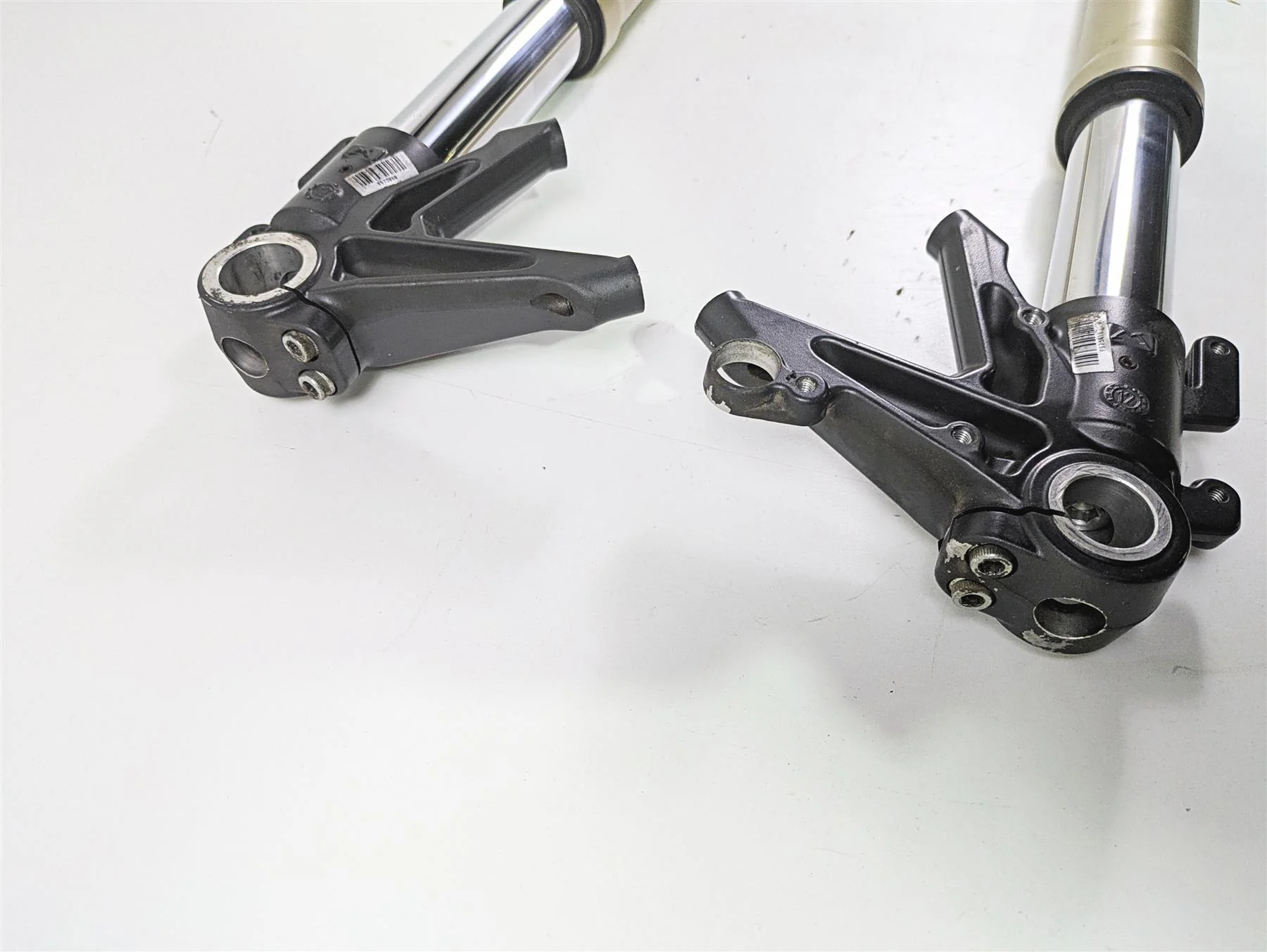2012 Ducati Streetfighter 848 Front Fork Leg Set 34420431B 34520431B - Image 4